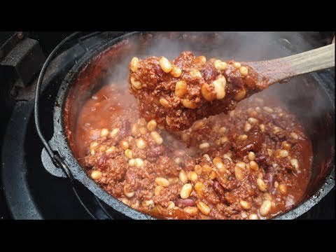 Angus Beef & Dark Beer Chili 4K - Dining and Cooking