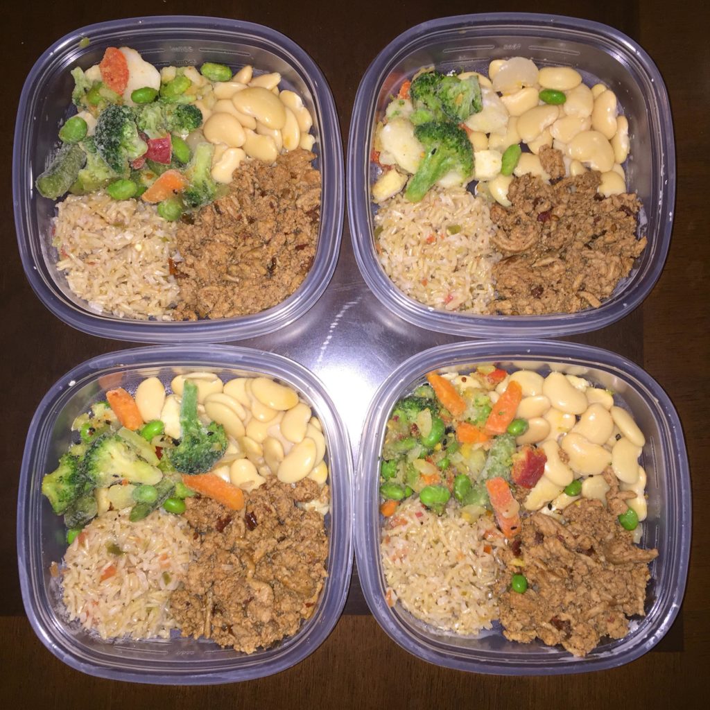 MealPrepSunday: 1/2 c basmati brown rice, 1/2 c lima beans, 1/2 c mixed veggies and 1/2 c of chipotle ground turkey
