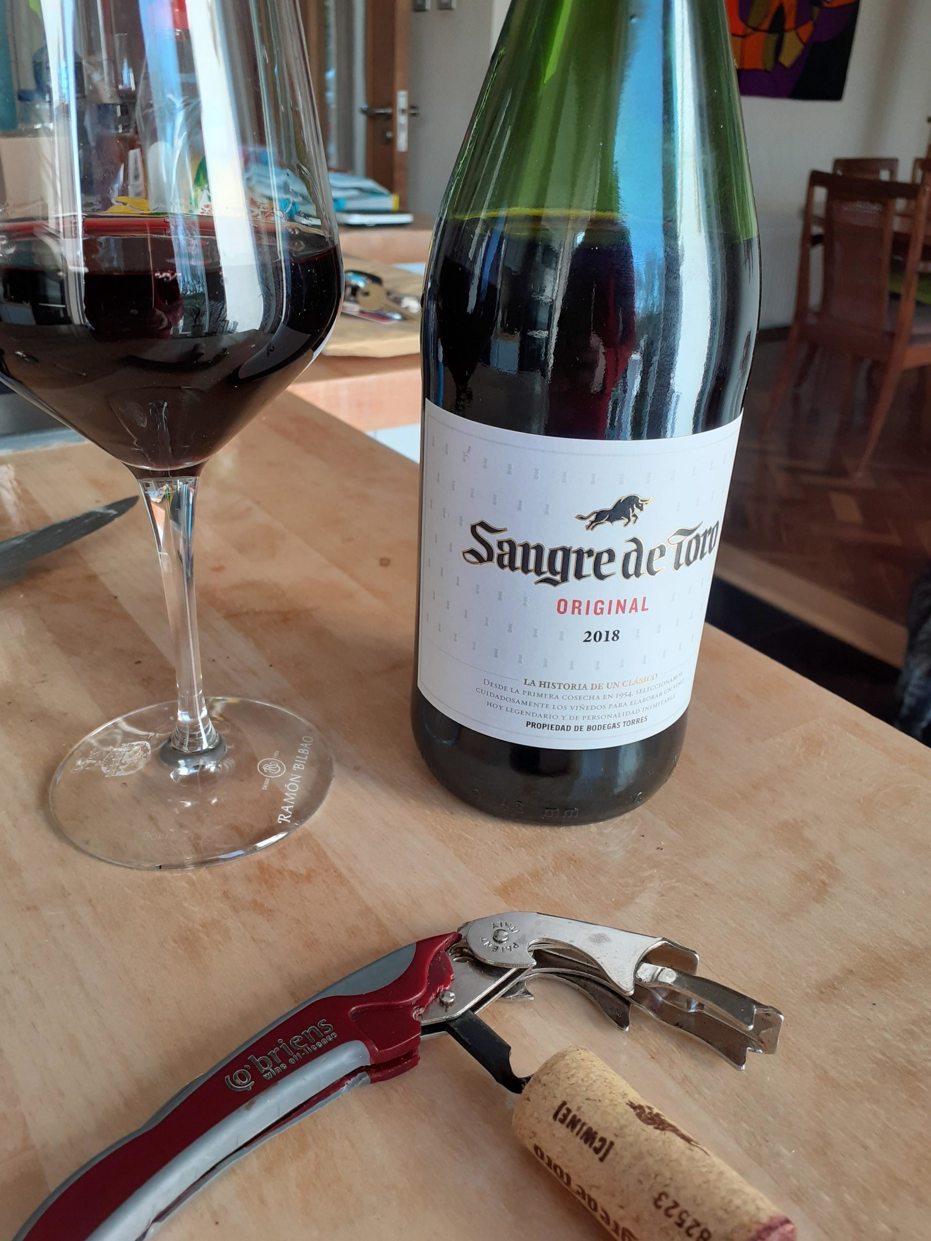 Sangre de Toro Original 2018 (review) - Dining and Cooking