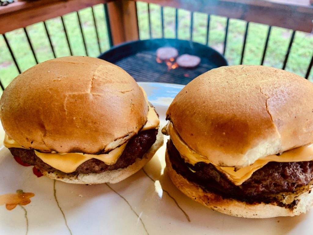 Simple charcoal burgers