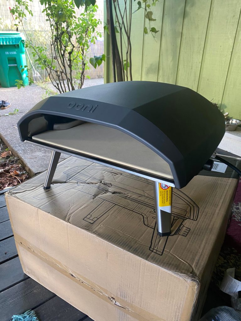 It is HERE! And I don’t have wide enough table for it 😭