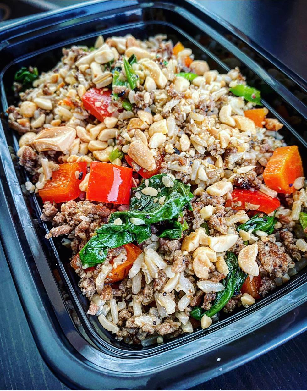 Ground Beef Stir Fry Brown Rice Bell Peppers Carrot Spinach Peanuts Dining and Cooking