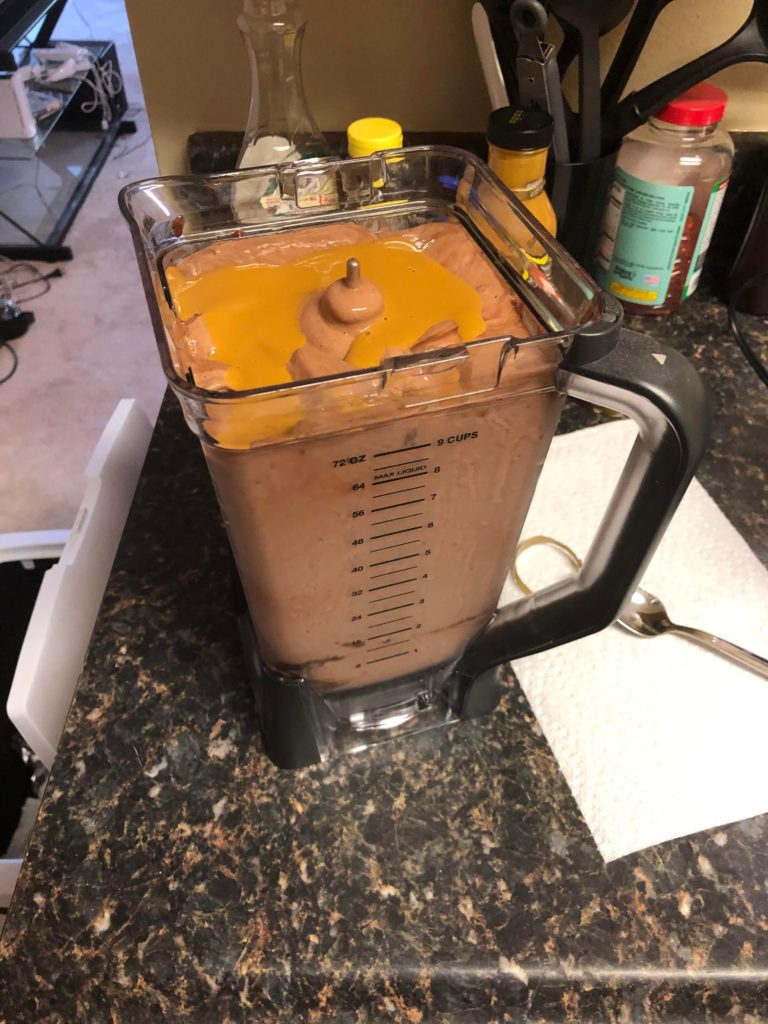 350 calorie Greg Doucette chocolate anabolic ice cream w/ Walden farms caramel syrup on top. Eat this 3 times a day u could easily feel full on 1100 (not that u should)