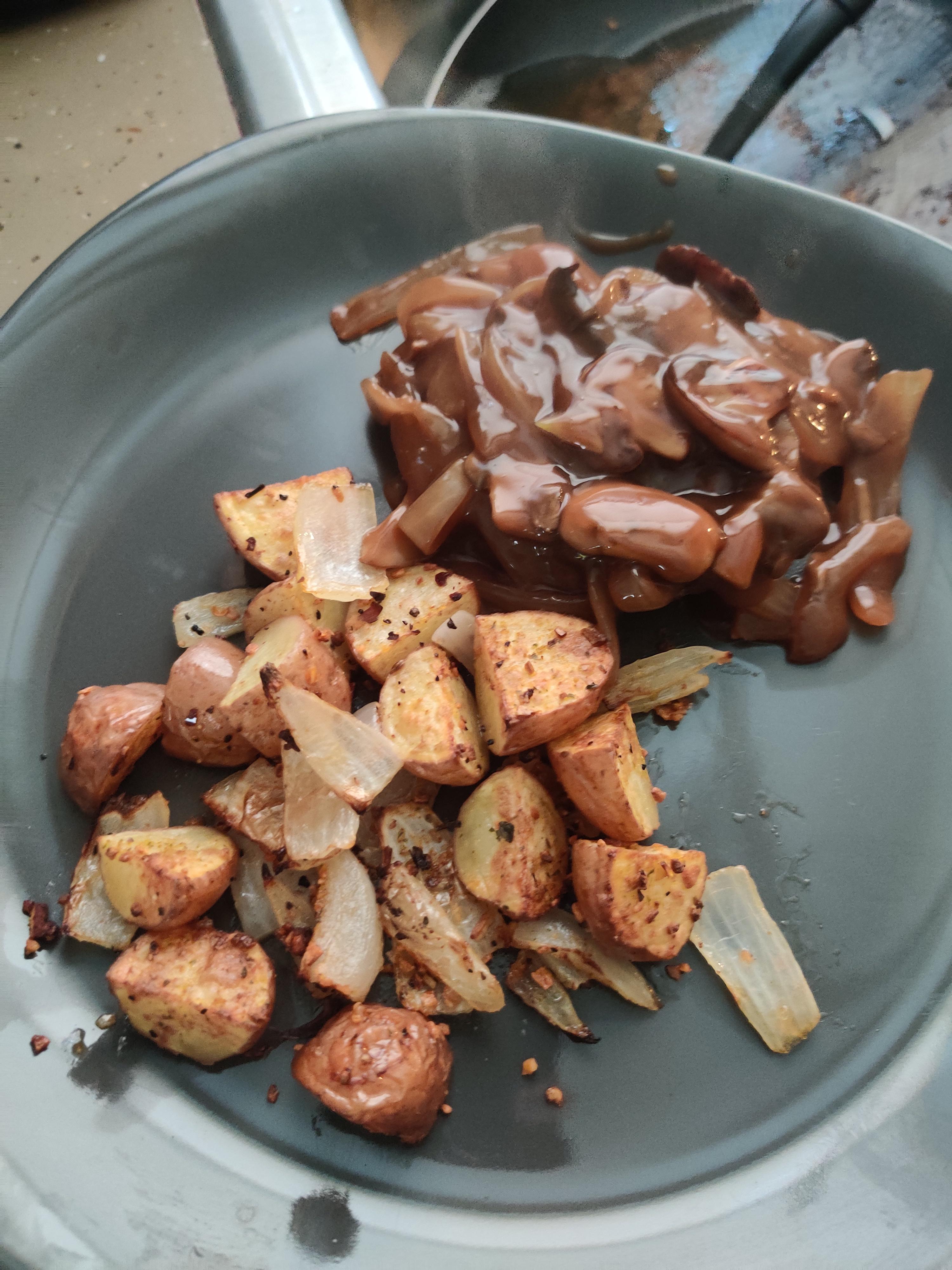 318 calorie smothered hamburger patty and potatoes for lunch. Break