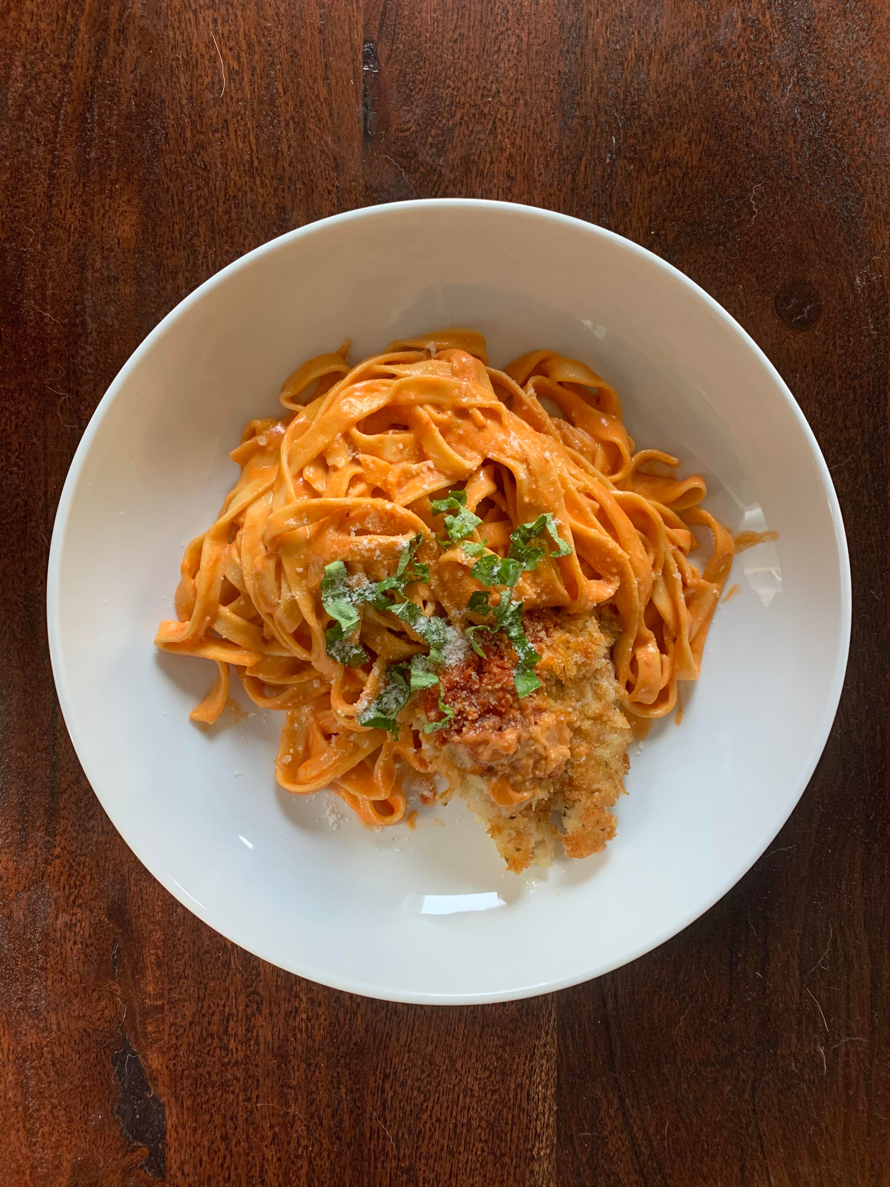 Linguine alla vodka + chicken parm 🧡 - Dining and Cooking