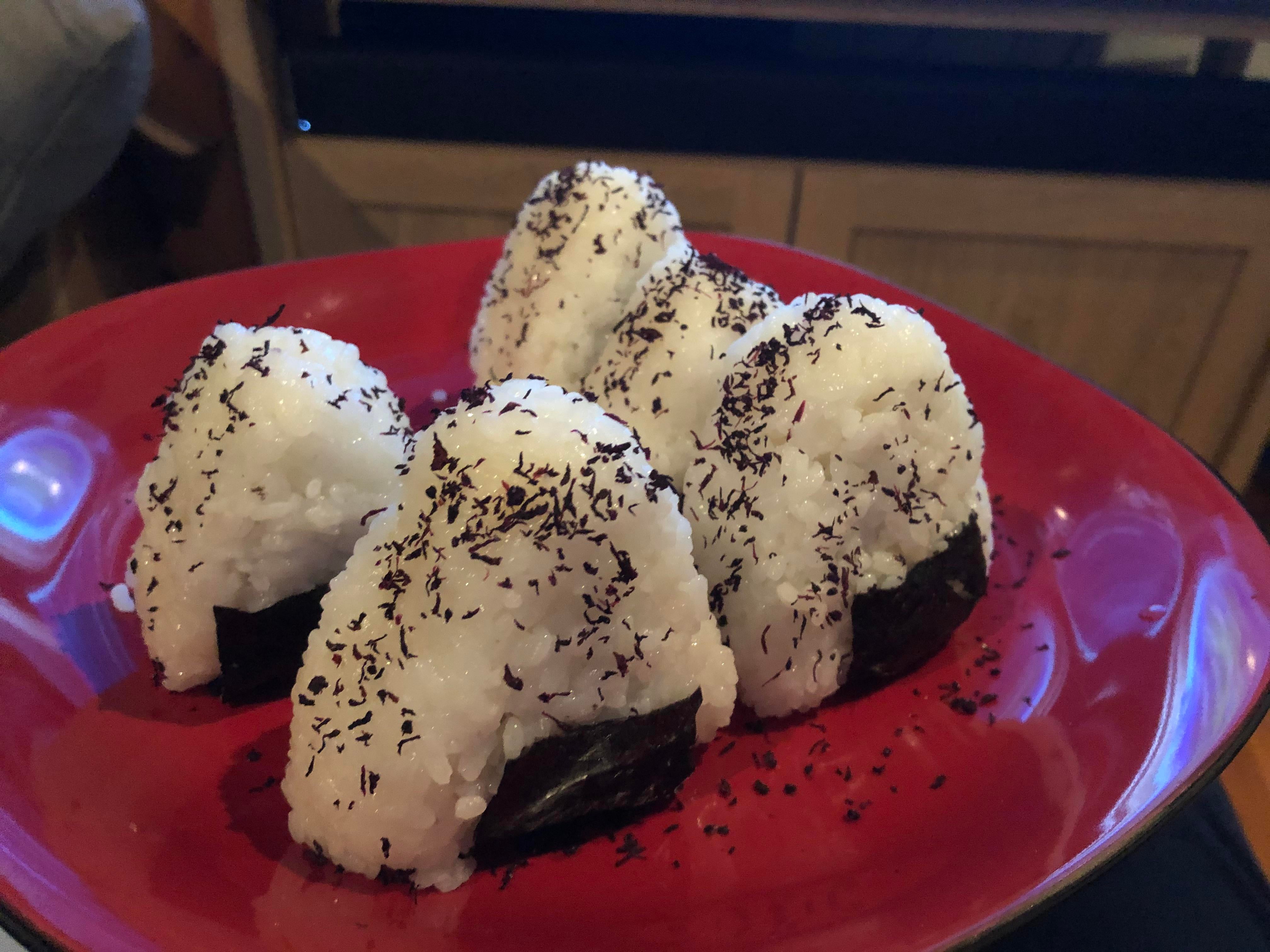 Second try at onigiri. I haven’t been able to mold them properly, so