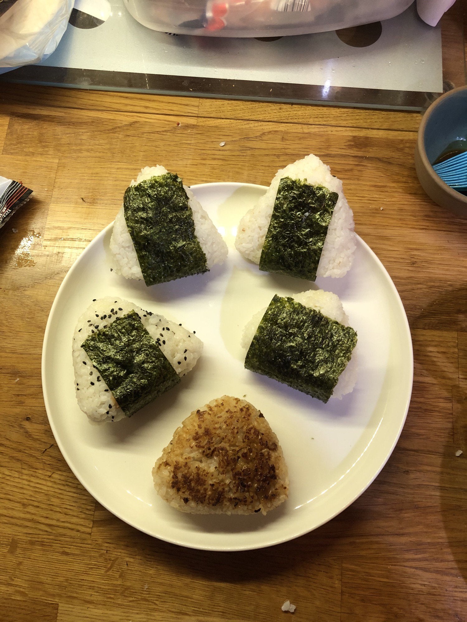 First attempt at onigiri; tunaMayo, umeboshi, yaki onigiri, okaka, and