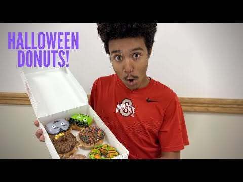 Eating Halloween Donuts! | Krispy Kreme Halloween Donuts Review