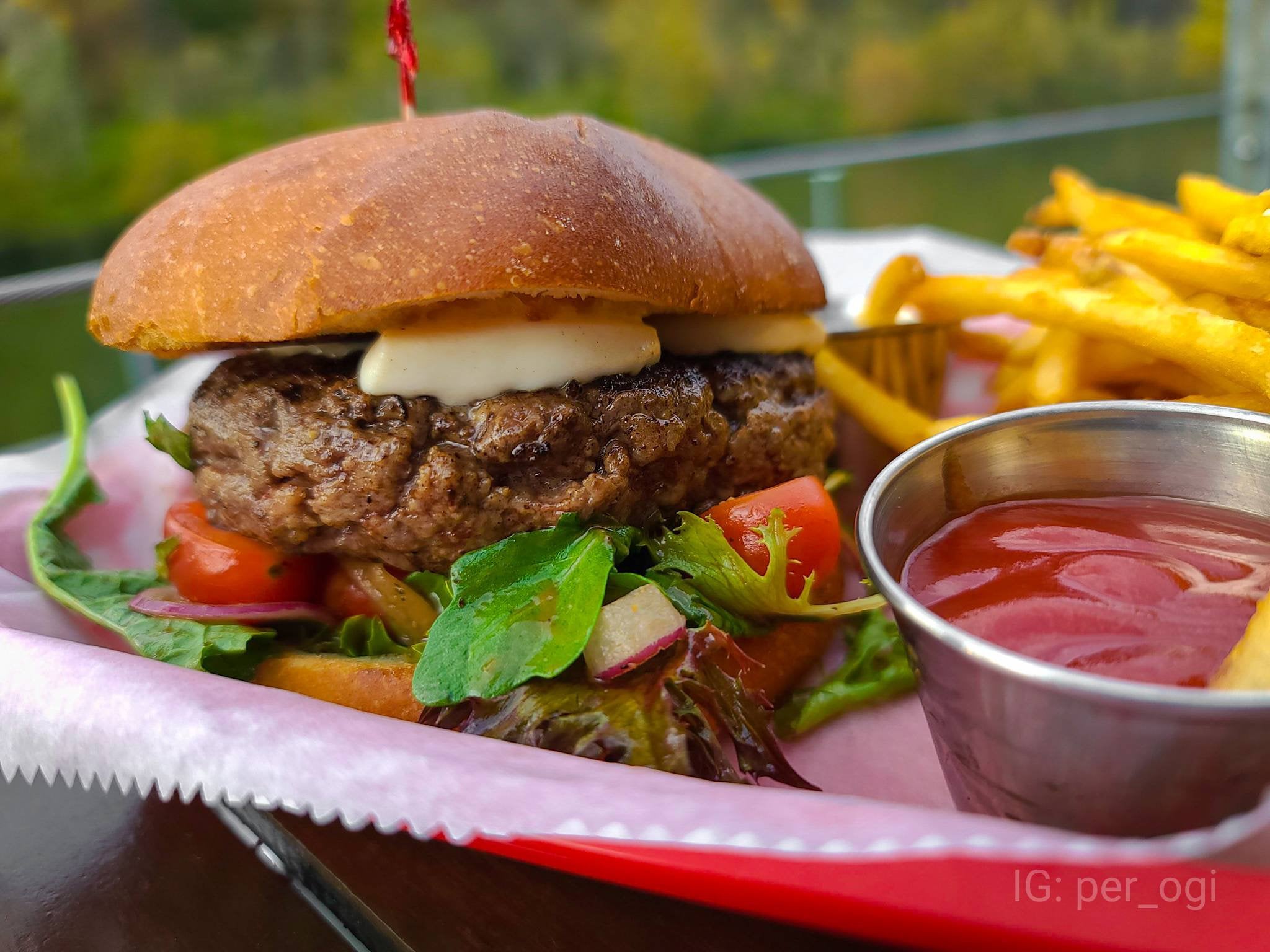 Burger Tuesday W Fresh Mozzarella