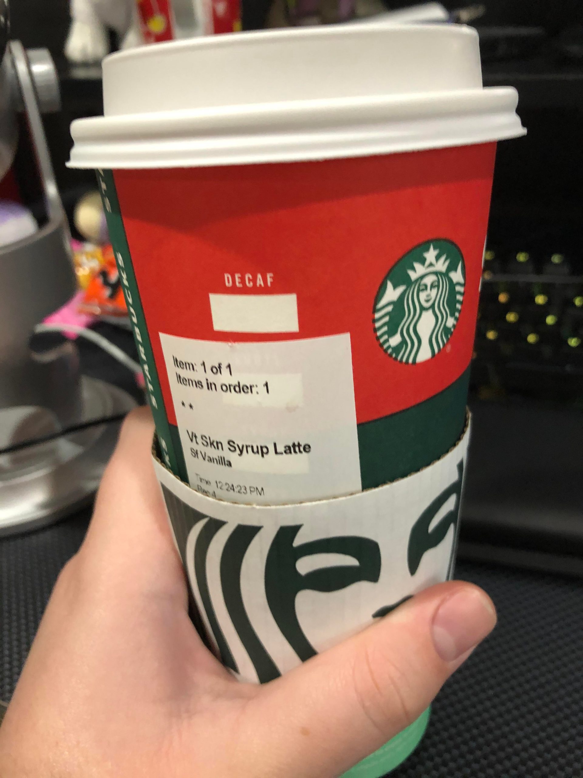 back at it with another overpriced starbucks drink 🥳 160 for a venti