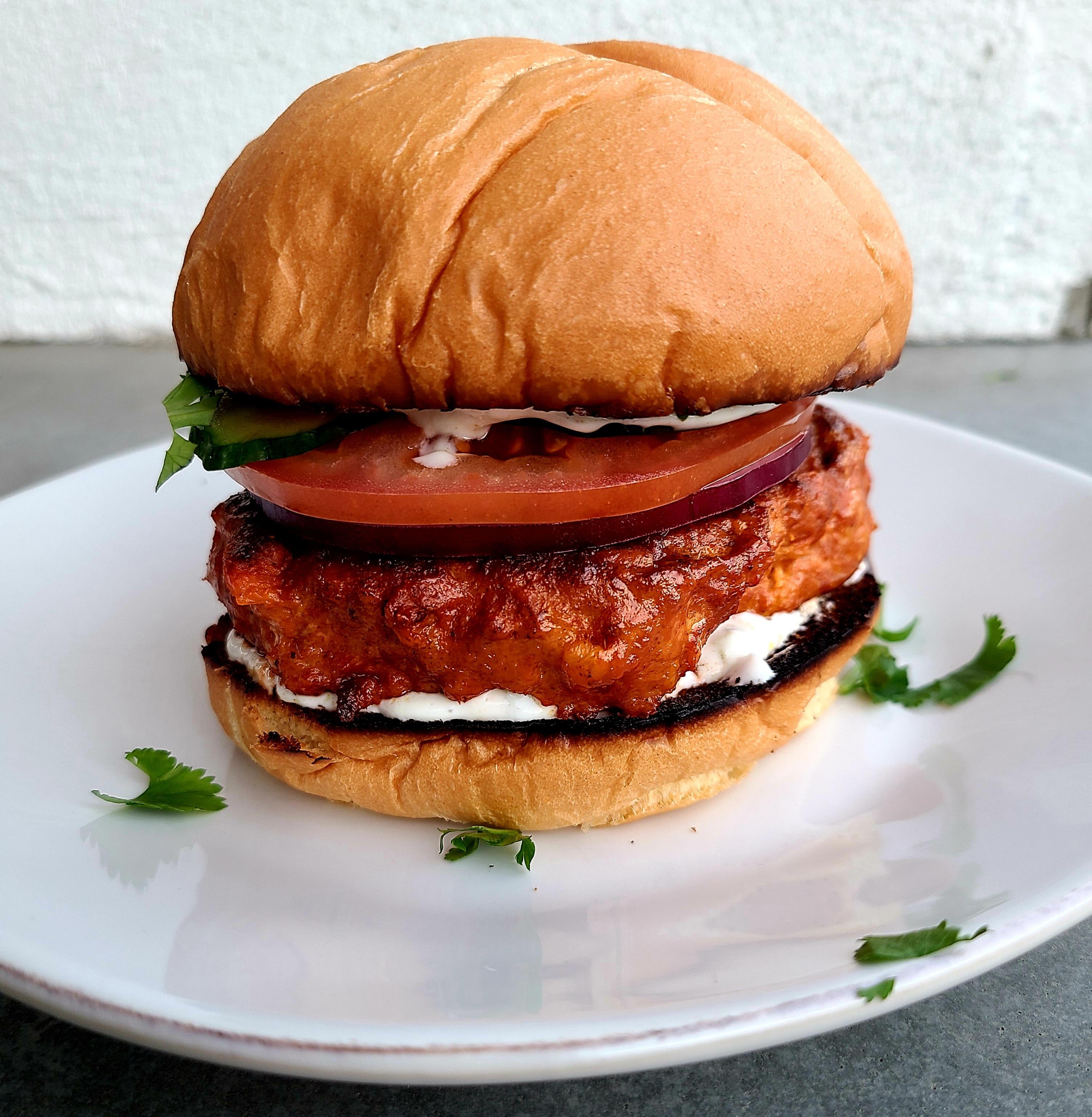 Tandoori Chicken Burger with Spicy Yogurt Sauce Dining and Cooking