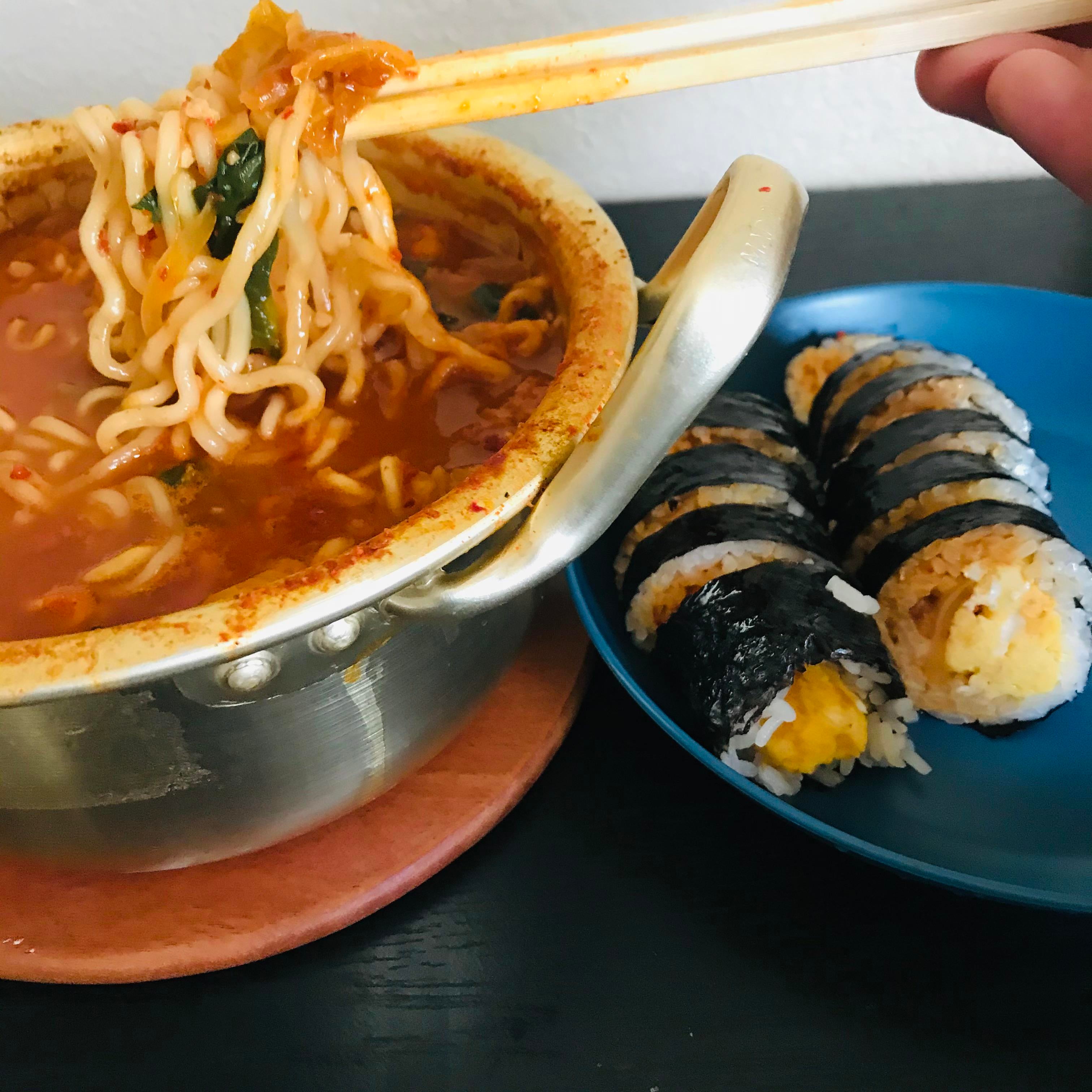 [Homemade] Jjampong and Kimchi/Egg Kimbap!! Dining and Cooking