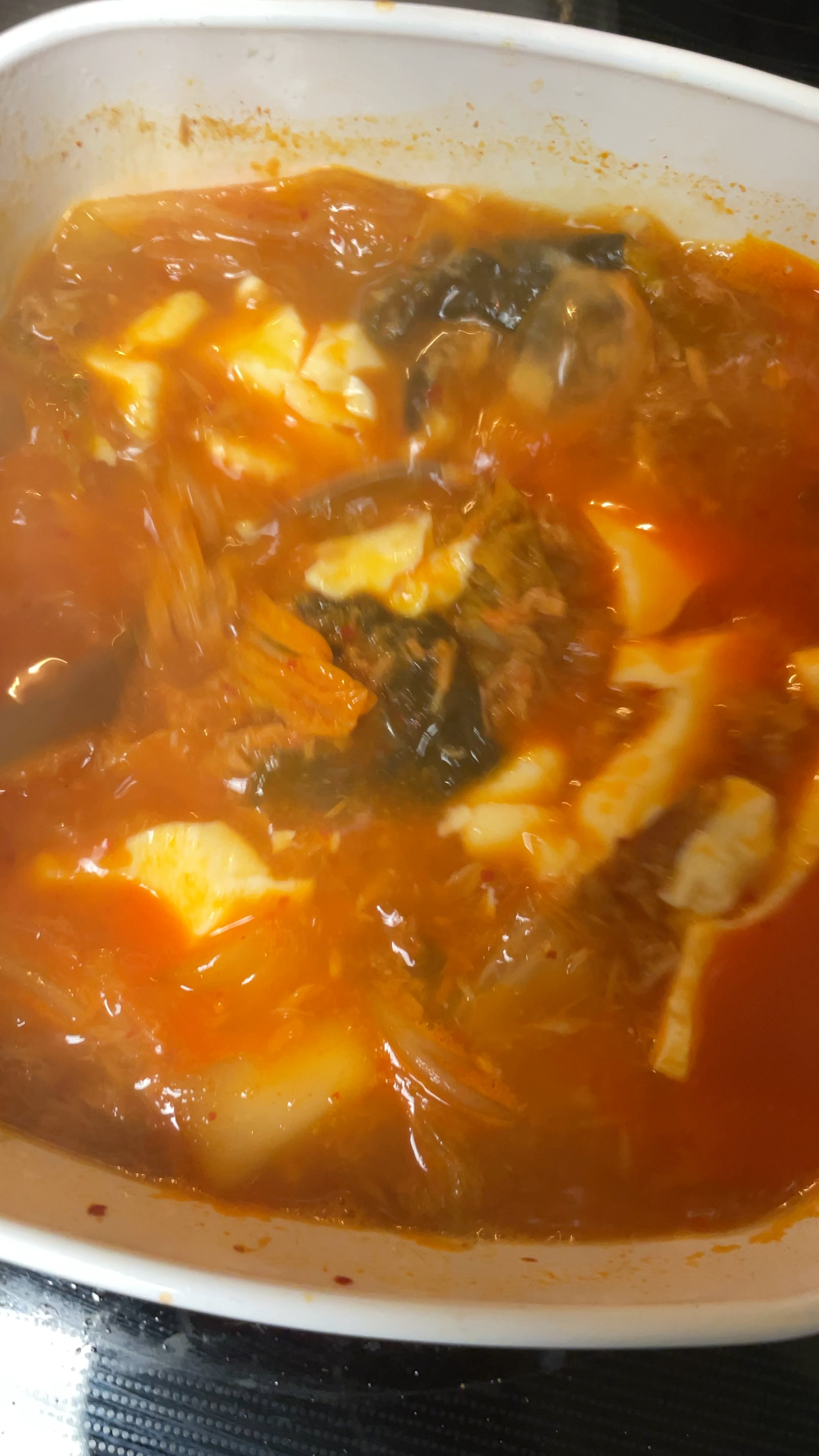 Tuna Kimchijjigae 참치 김치찌개 Dining and Cooking