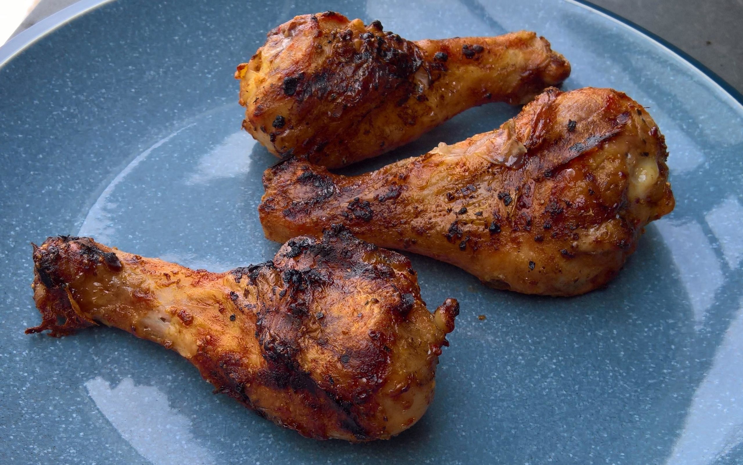 Piri Piri marinated chicken drumsticks from the er Summit grill 👍