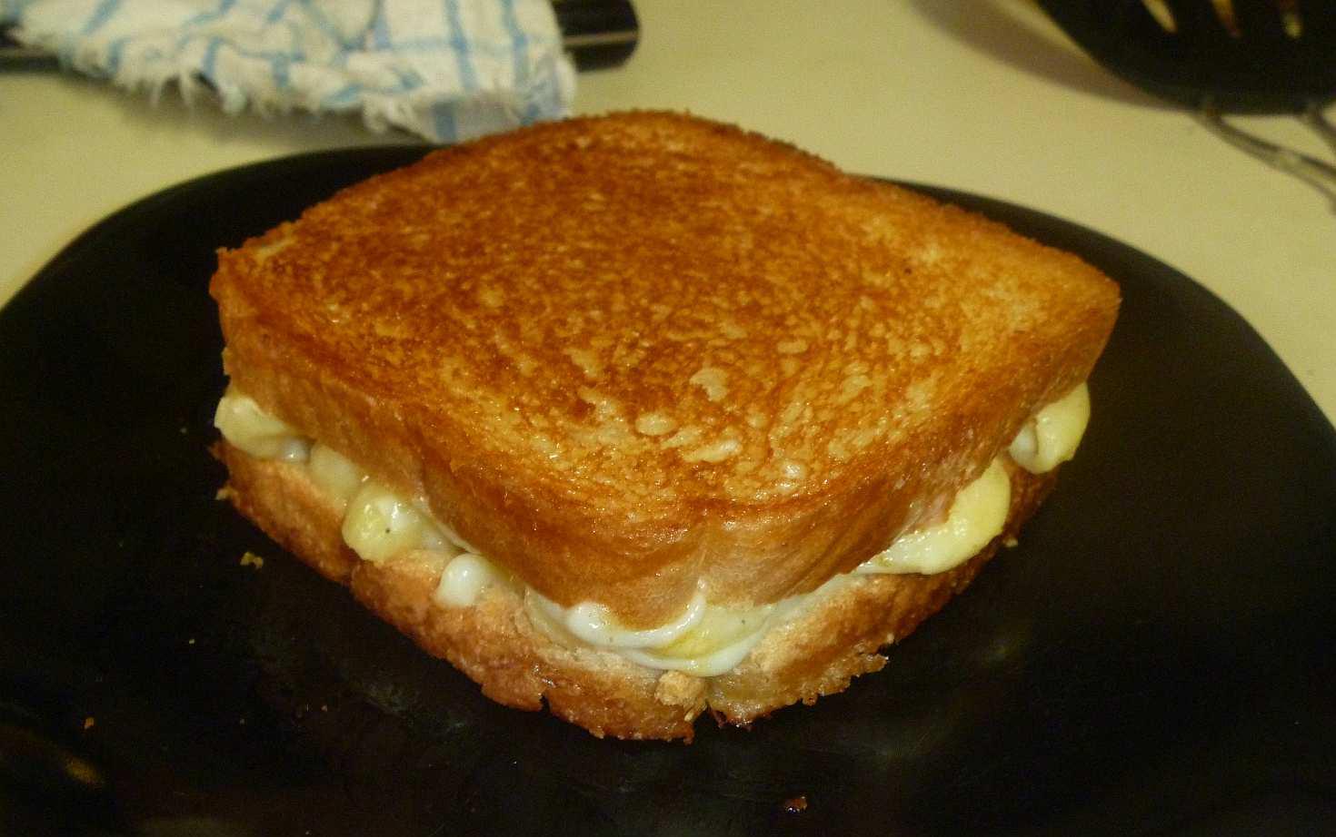 Grilled Mac & Cheese Baby swiss, Horsey Sauce(tm), and white cheddar
