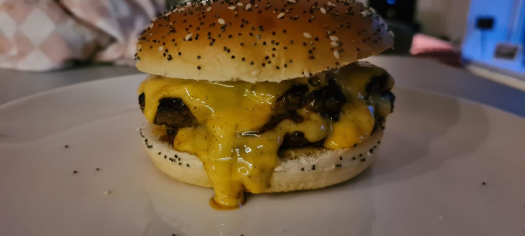 Made my first homemade smashburger! Turned out really well!