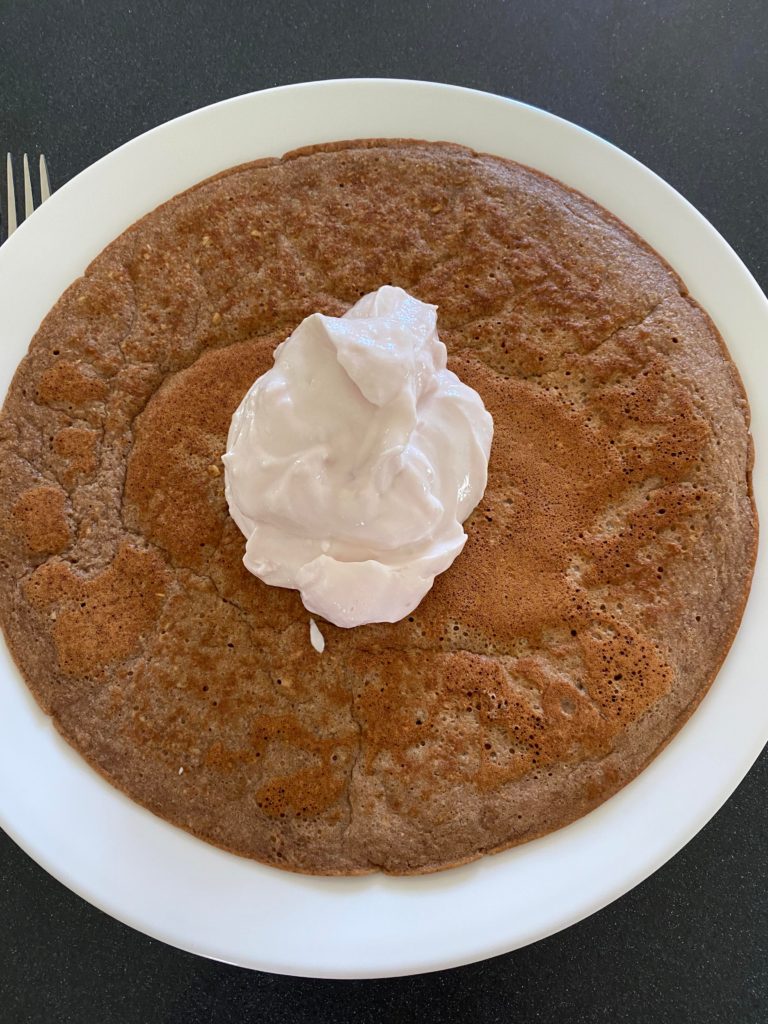 I’ve been eating this flourless protein pancake daily for weeks and still look forward to it every morning. (310 calories + toppings)