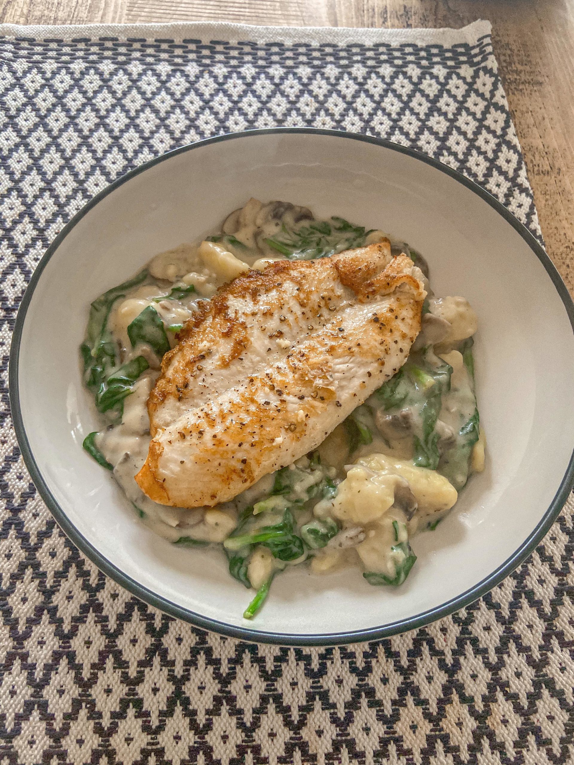 467 Calories Basa Fillet With Gnocchi Mushroom And Low Fat Cheese Sauce Recipe From Gousto I Added More Fish Https Www Gousto Co Uk Cookbook Fish Recipes Pan Fried Fish With Gnocchi Mushrooms Spinach Dining And Cooking