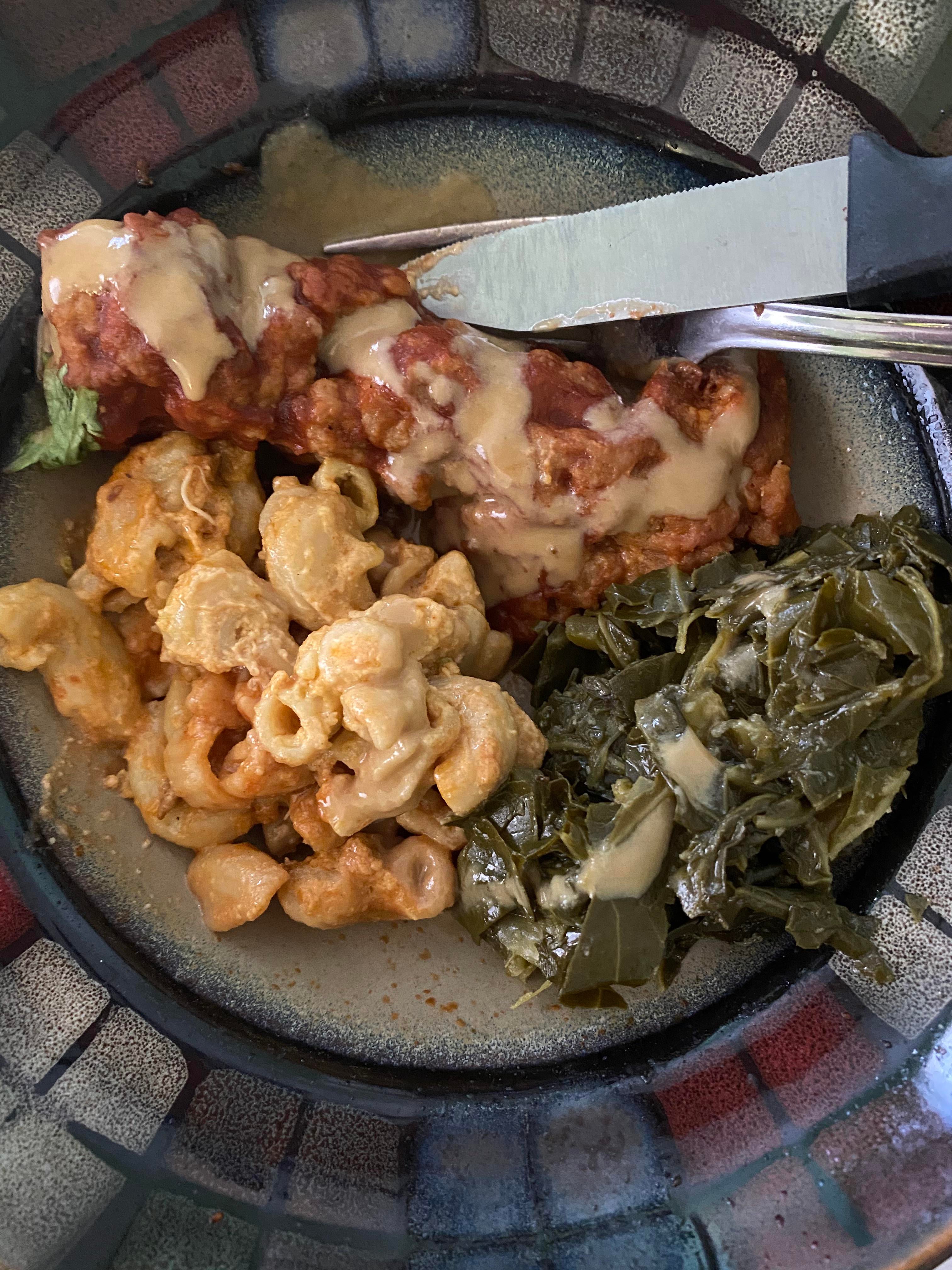 BBQ kalebone twists, mac n cheese, and collard greens. Soul Vegetarian