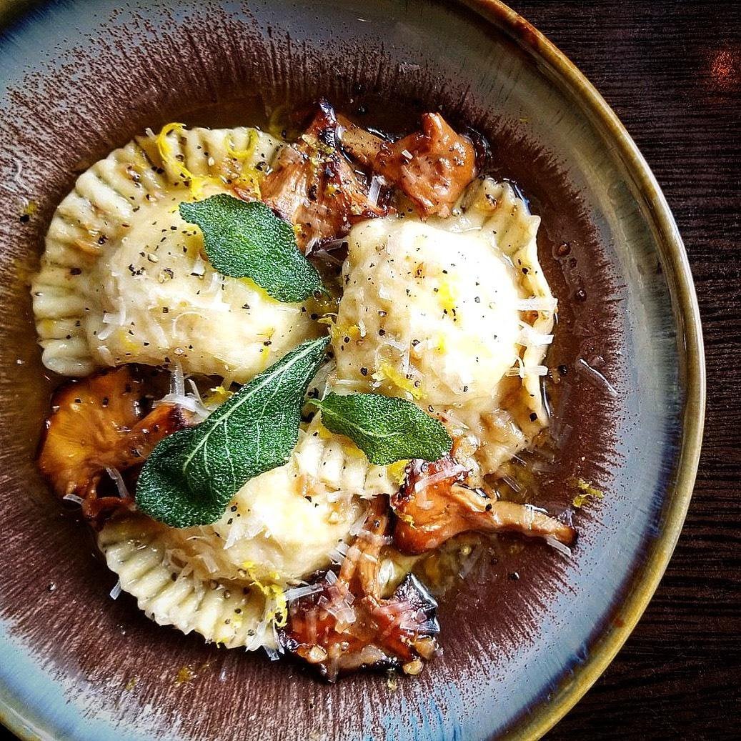 Chanterelle mushroom & ricotta ravioli. Browned butter, fried sage