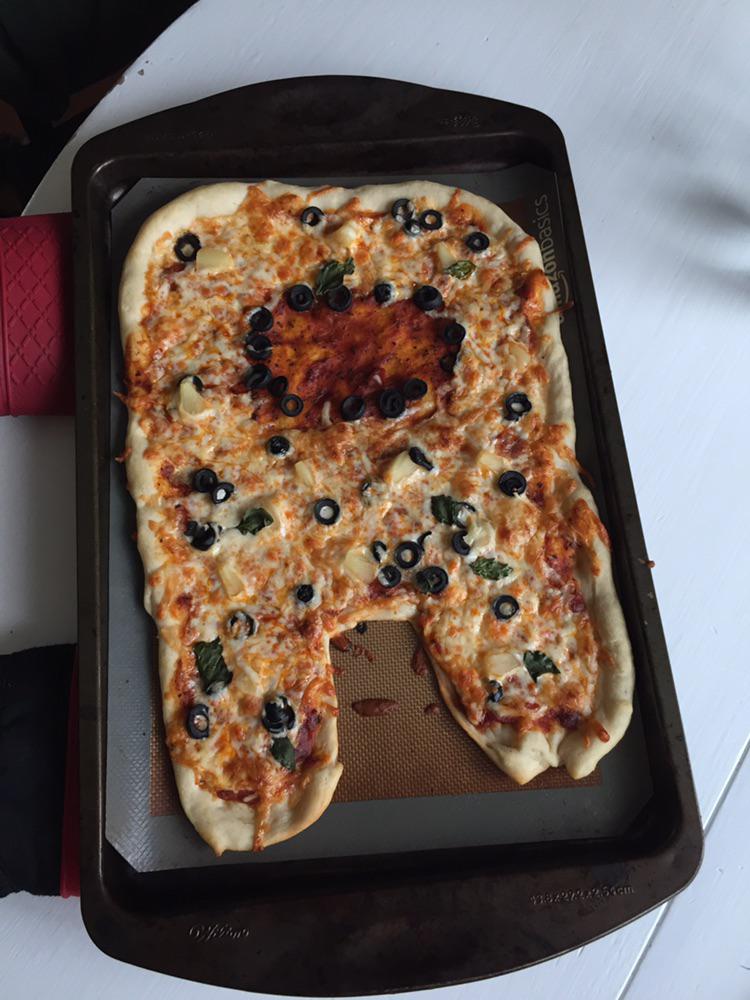 Pizzsus. Jamie Oliver dough recipe, and pasta sauce Dining and Cooking