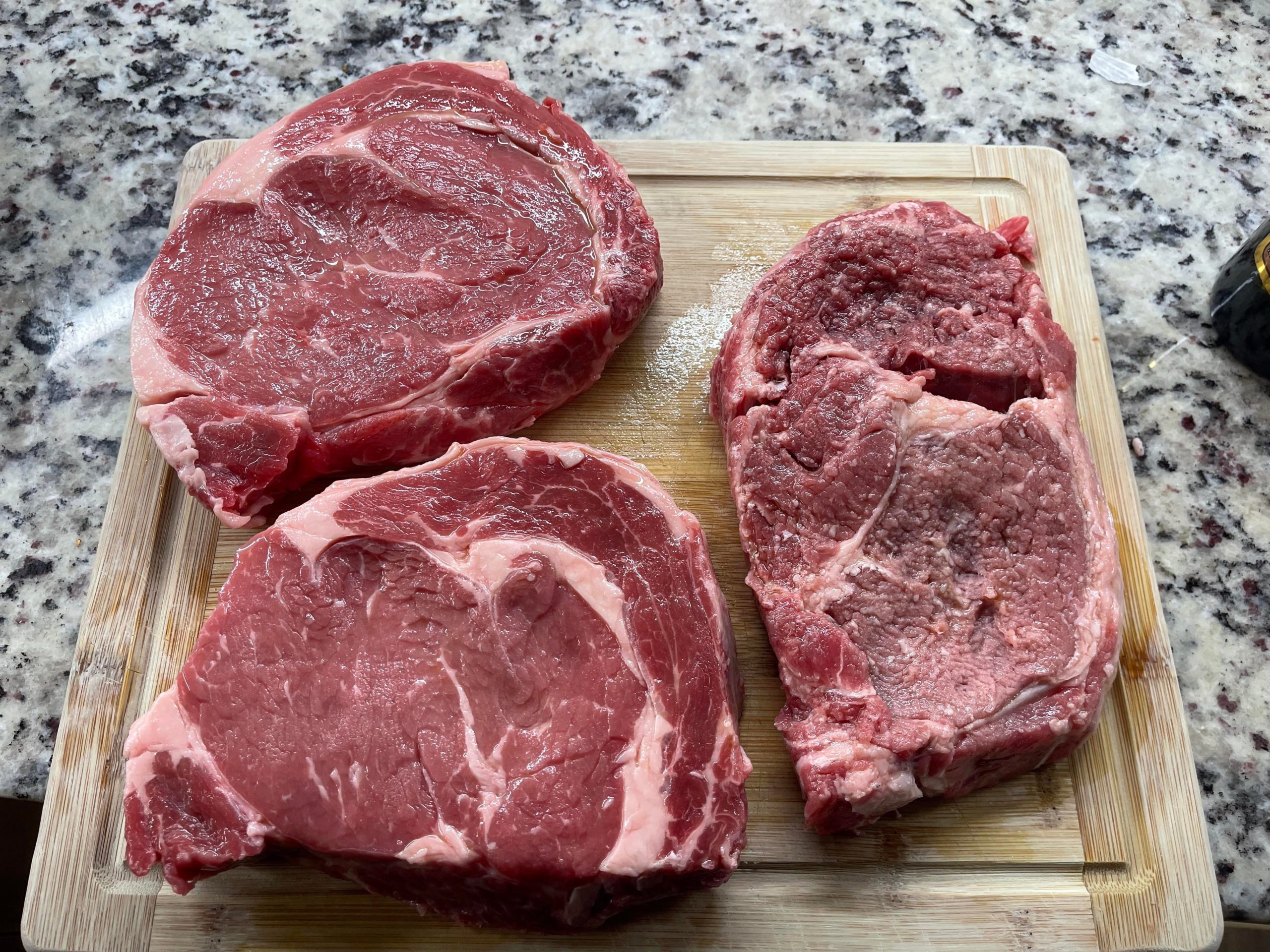 Brown Steak?  Spoiled Or Just Oxidized? Find Out Now! - 1ygzb1h