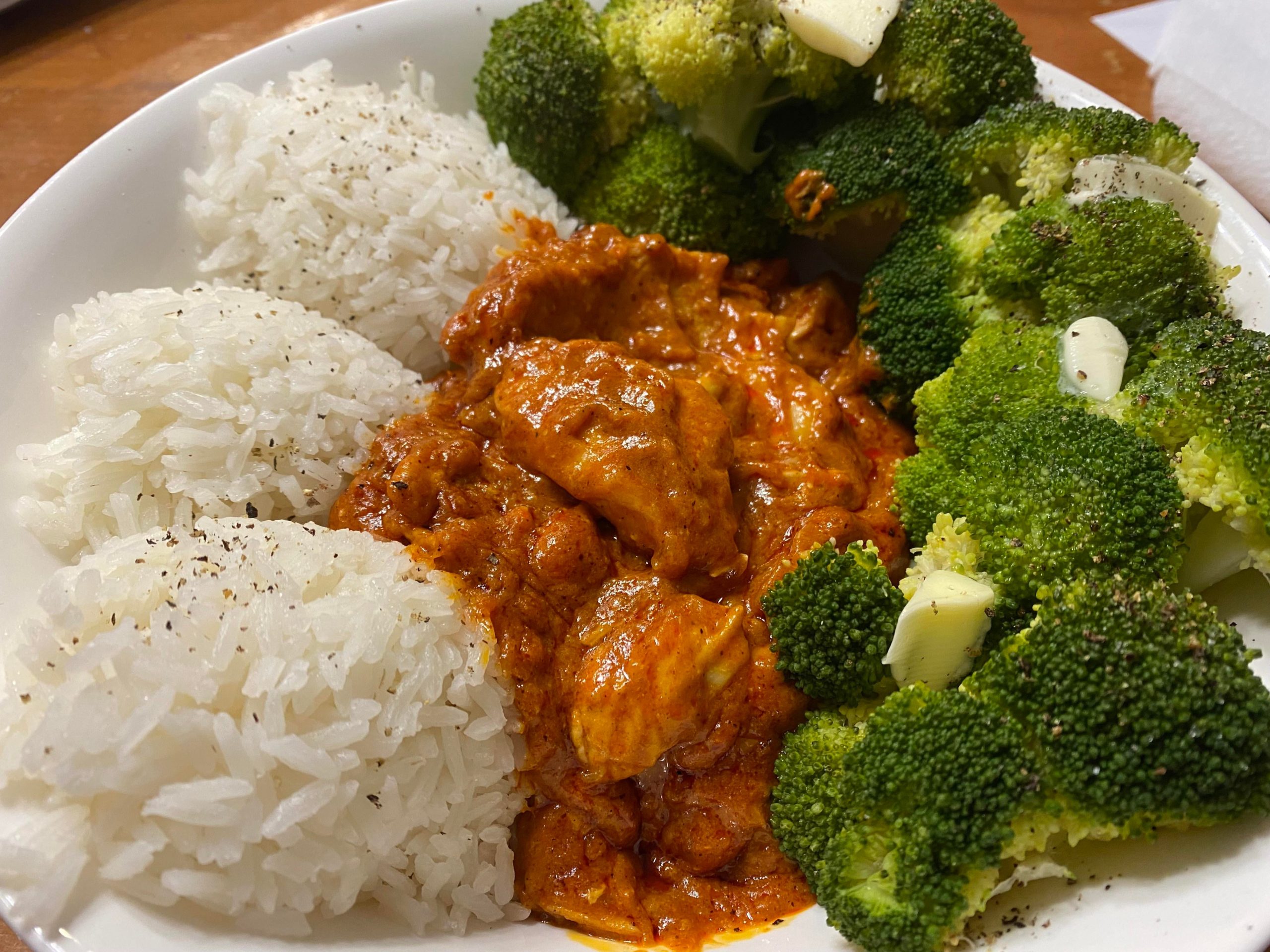 Basmati rice, butter chicken, buttered broccoli. Dining and Cooking