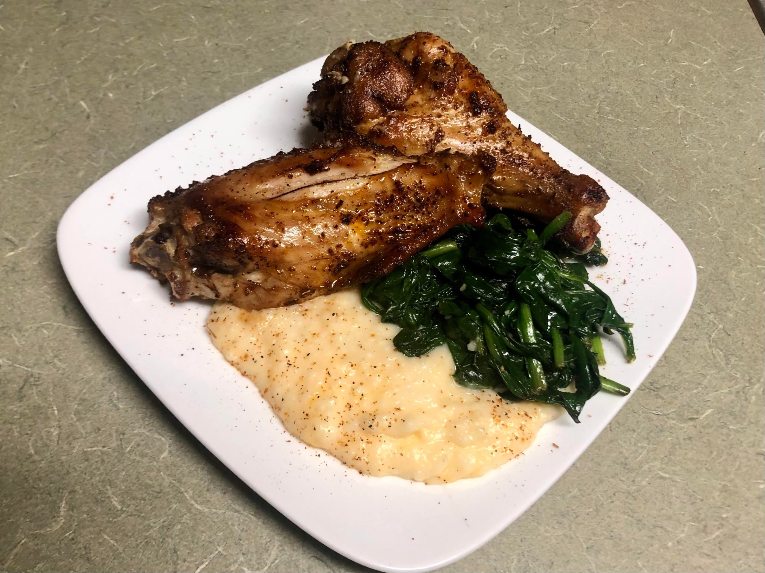 Air fried turkey wings w/cheesy grits Dining and Cooking