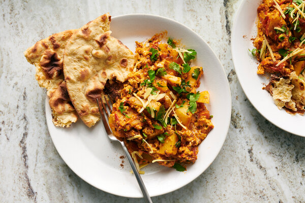 Aloo Anday (Potatoes and Scrambled Eggs)