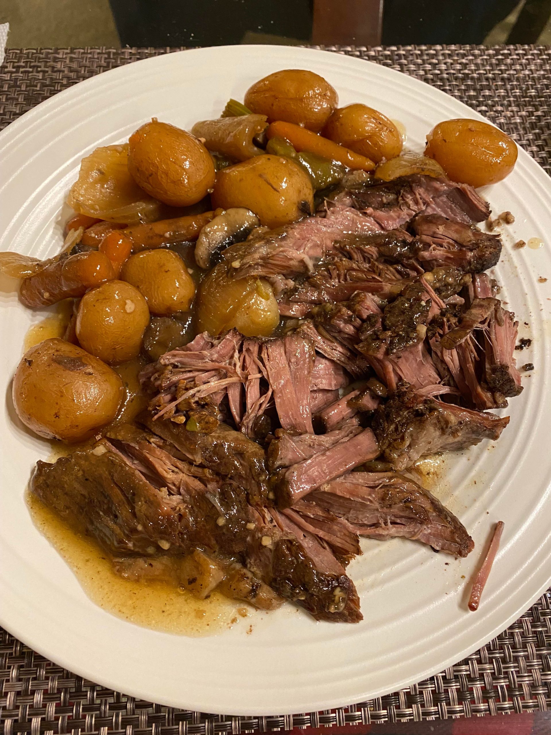 12 hour slow cooked pot roast with mushroom gravy Dining and Cooking