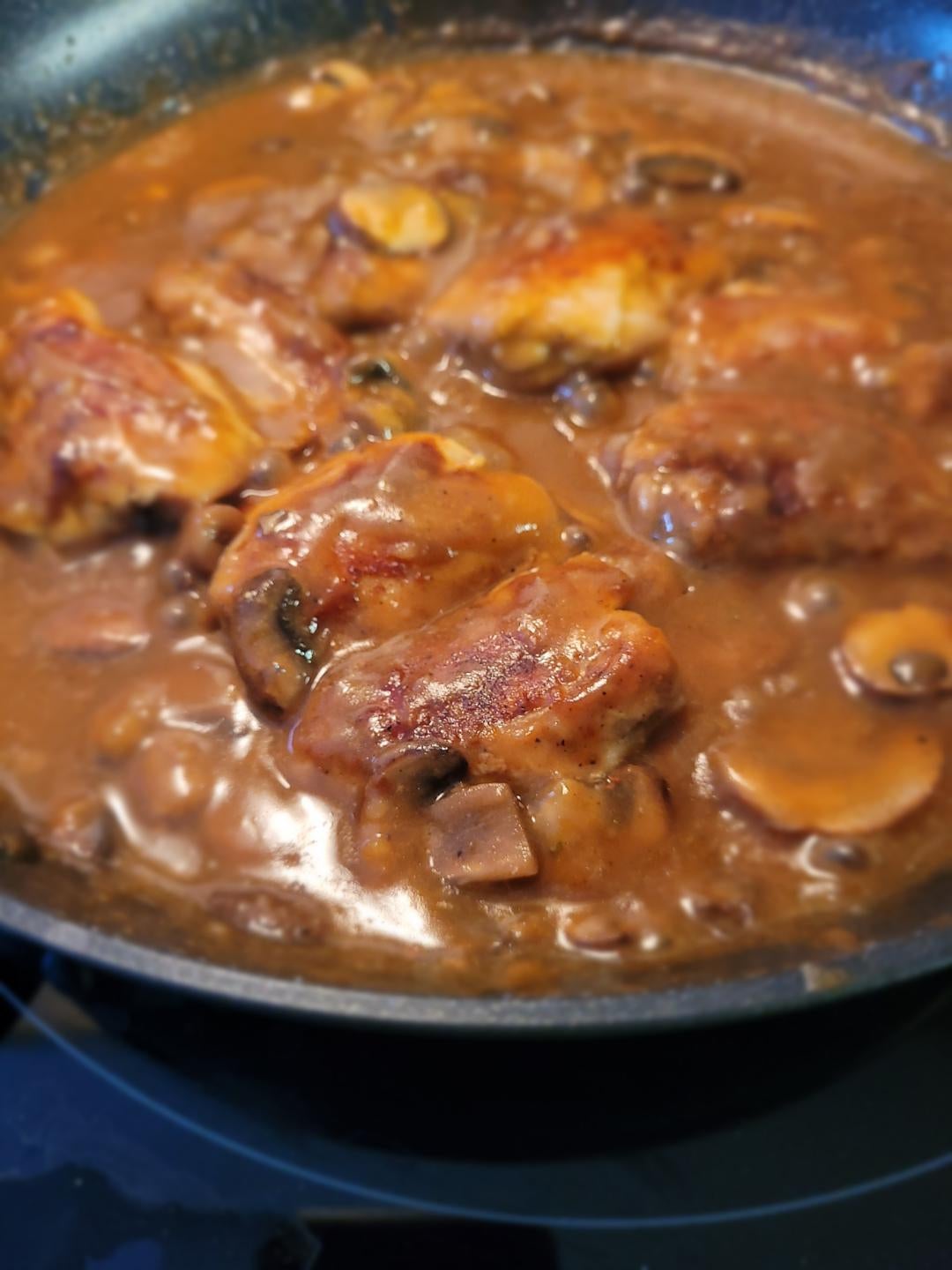 Chicken thighs with mushroom gravy Dining and Cooking