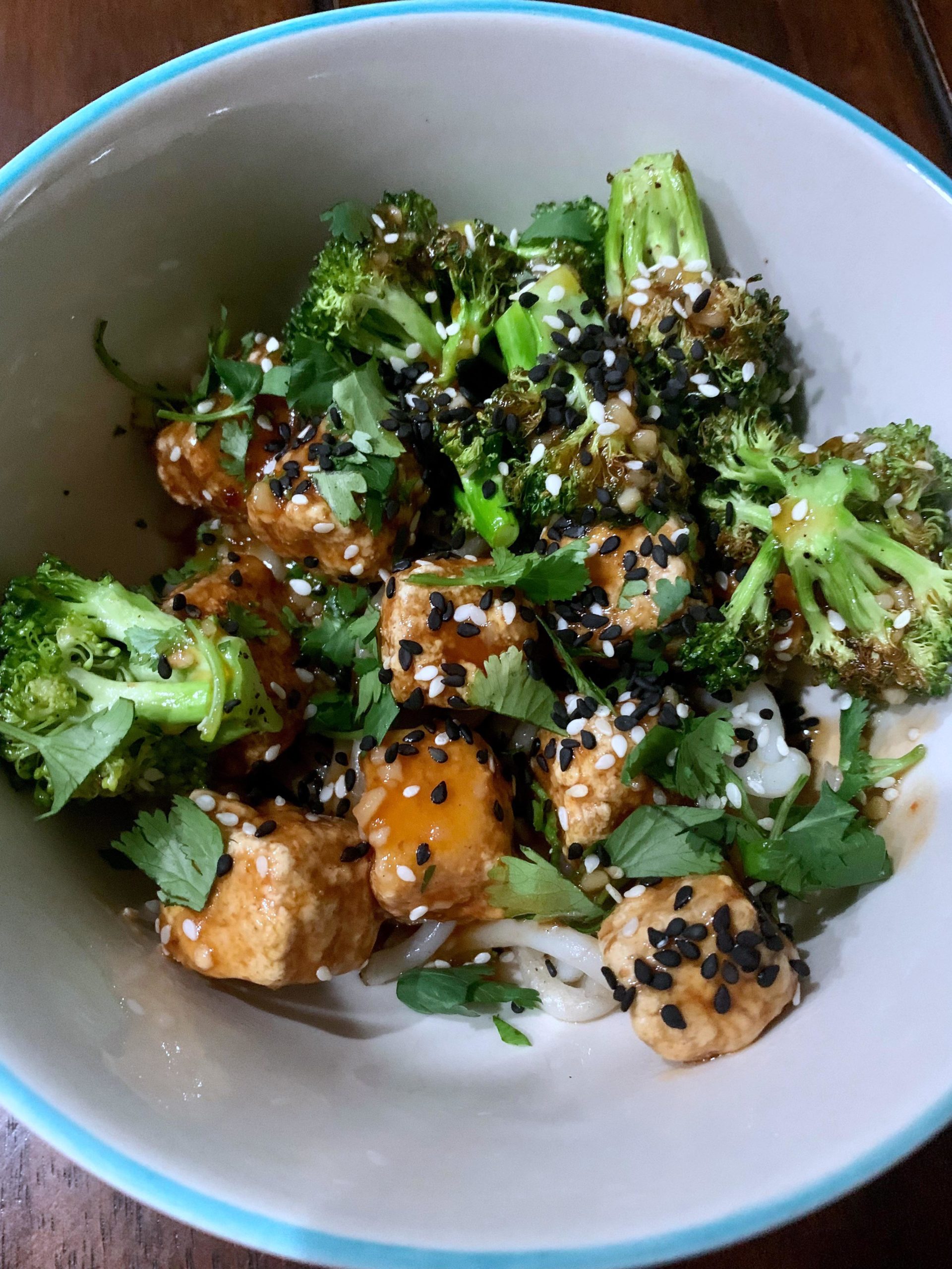 “Honey” Garlic Tofu with Udon Noodles & Broccoli Dining and Cooking
