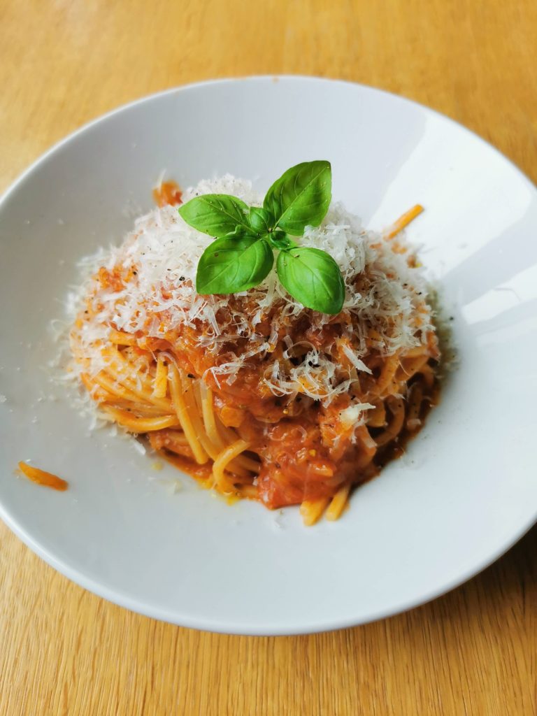 Spaghetti al pomodoro