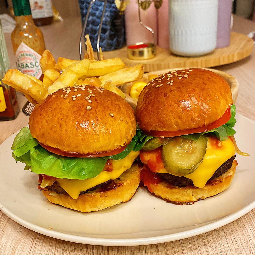 I made Brioche buns for my Krabby Patties burger (Spongebob Squarepants)