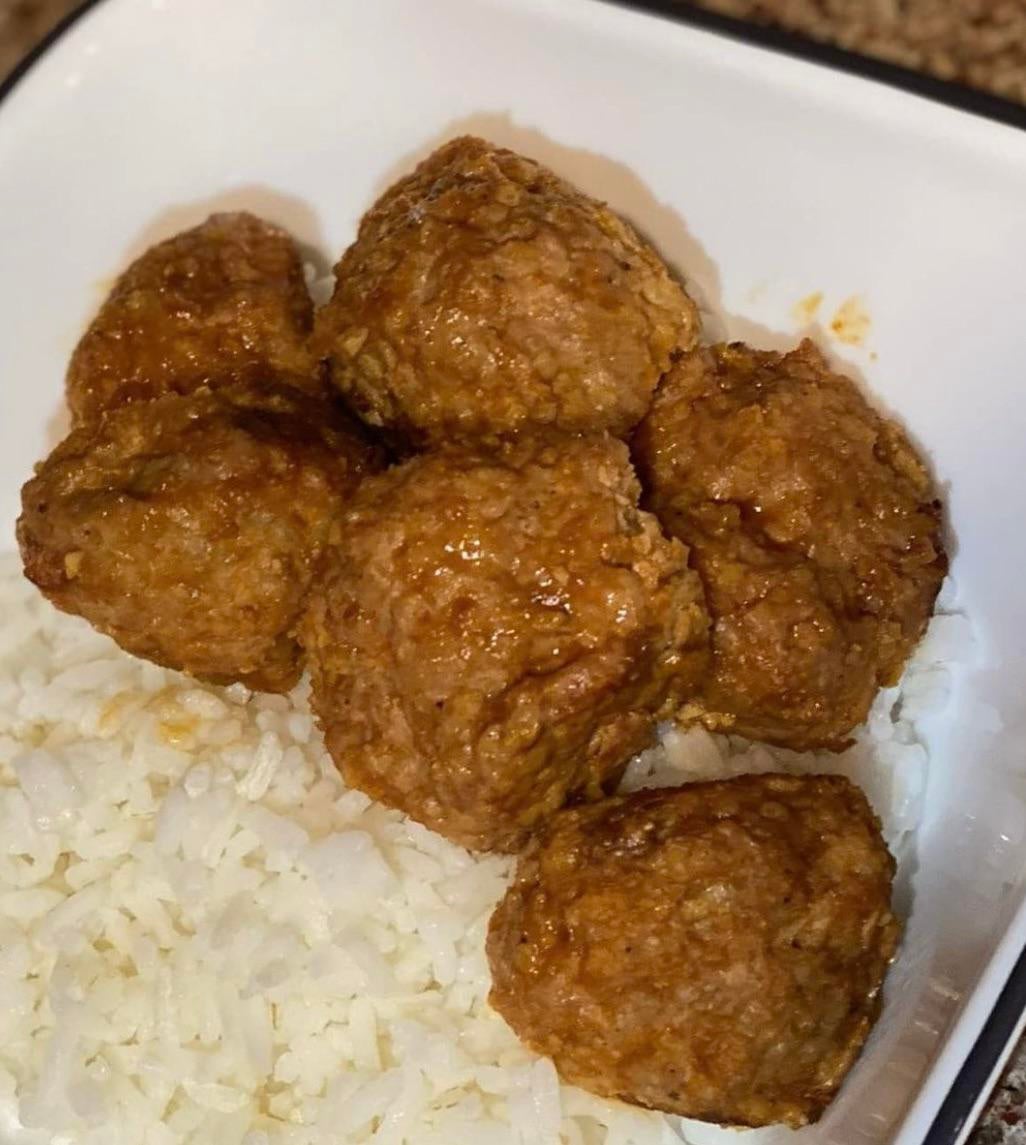 Rice & meatballs w/ honey sriracha sauce Dining and Cooking