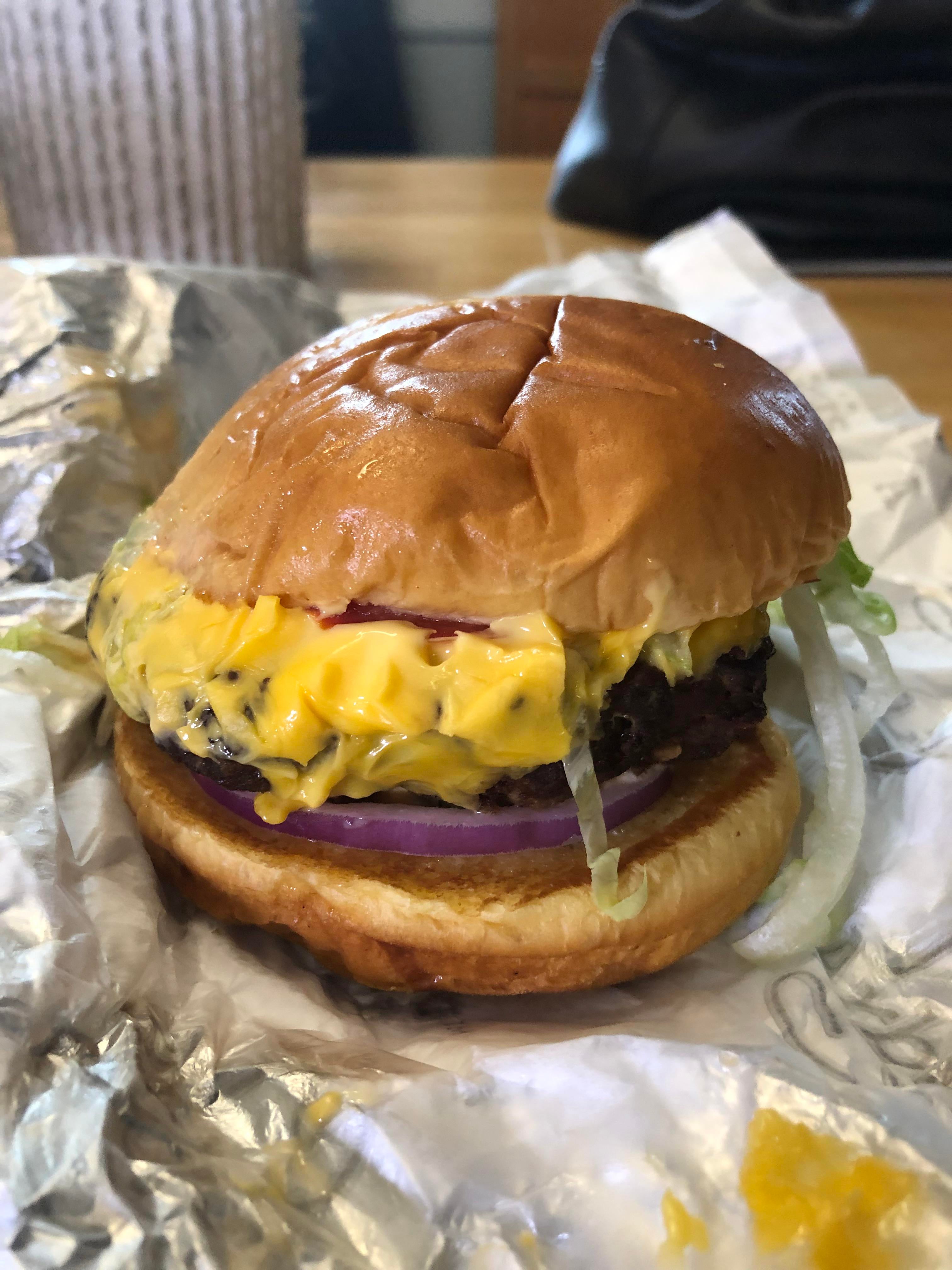 Just tried the Arby’s Wagyu Steakhouse Burger fantastic! Dining and