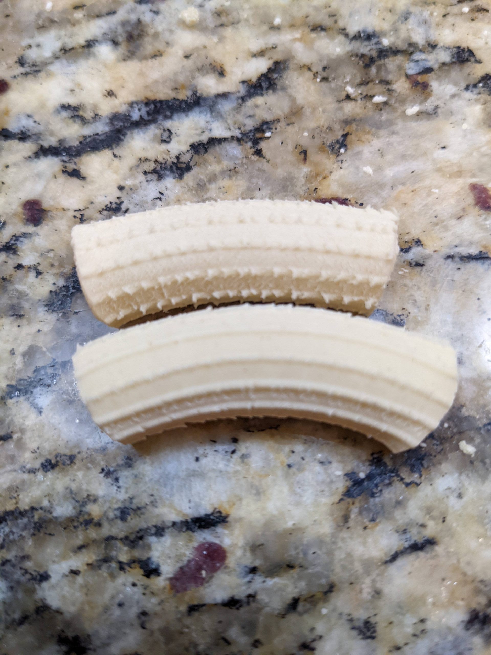 How do I fix this? Extruded pasta has some superficial tearing, but