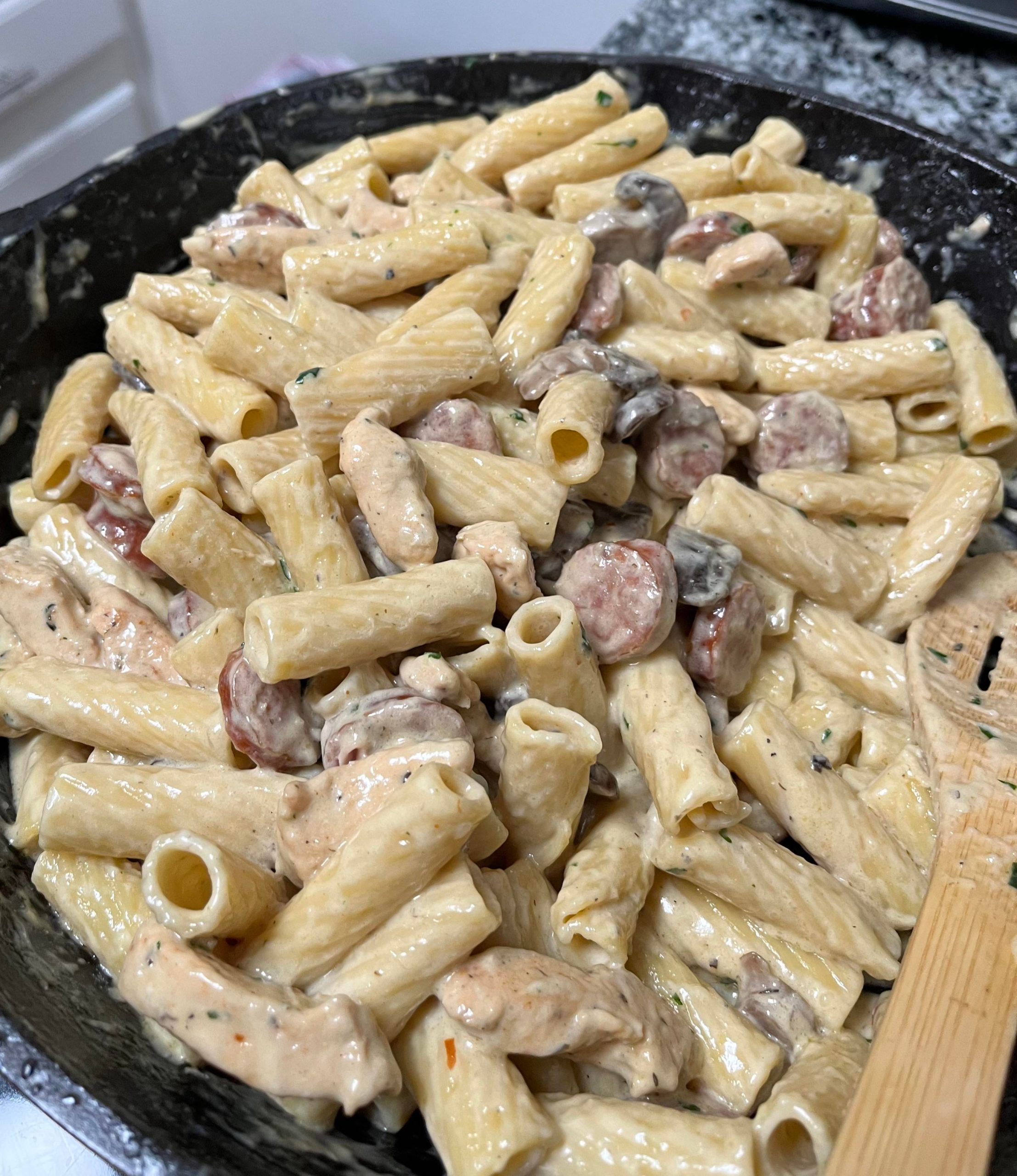 Andouille sausage & cajun chicken alfredo pasta Dining and Cooking