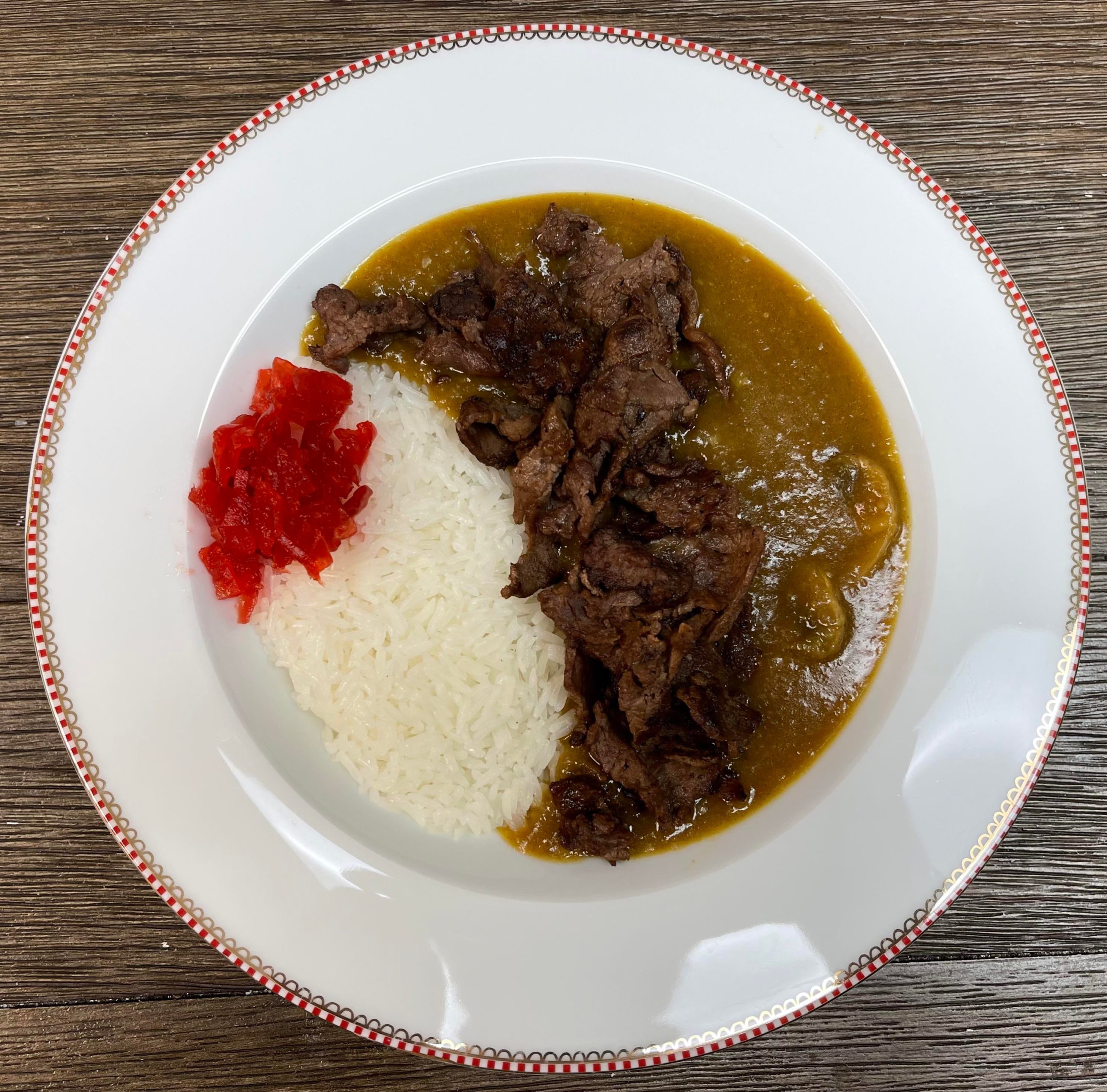 Japanese Curry with Sliced Sirlion and Fukujinzuke (Red Pickles