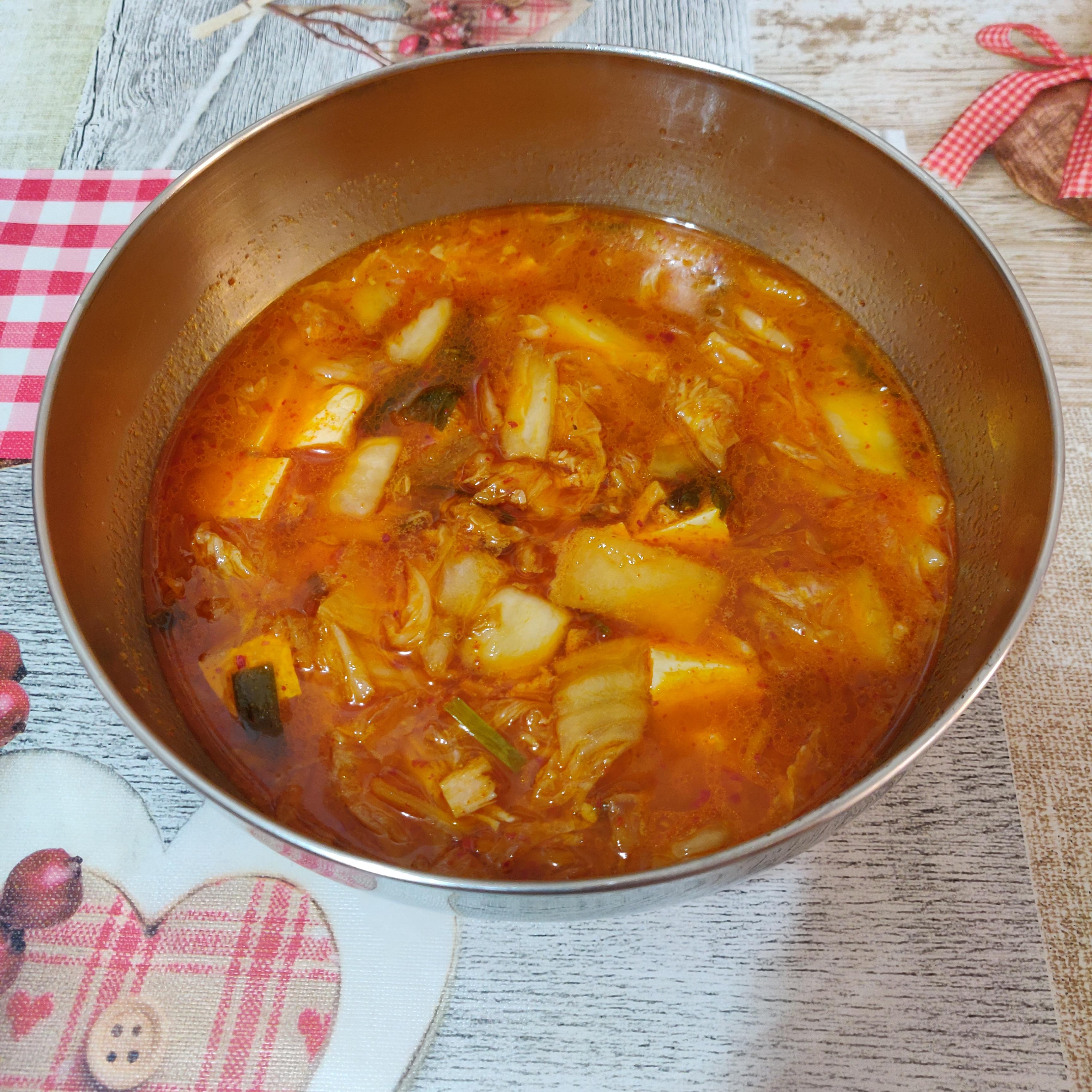 Summer cravings tuna kimchi jjigae Dining and Cooking
