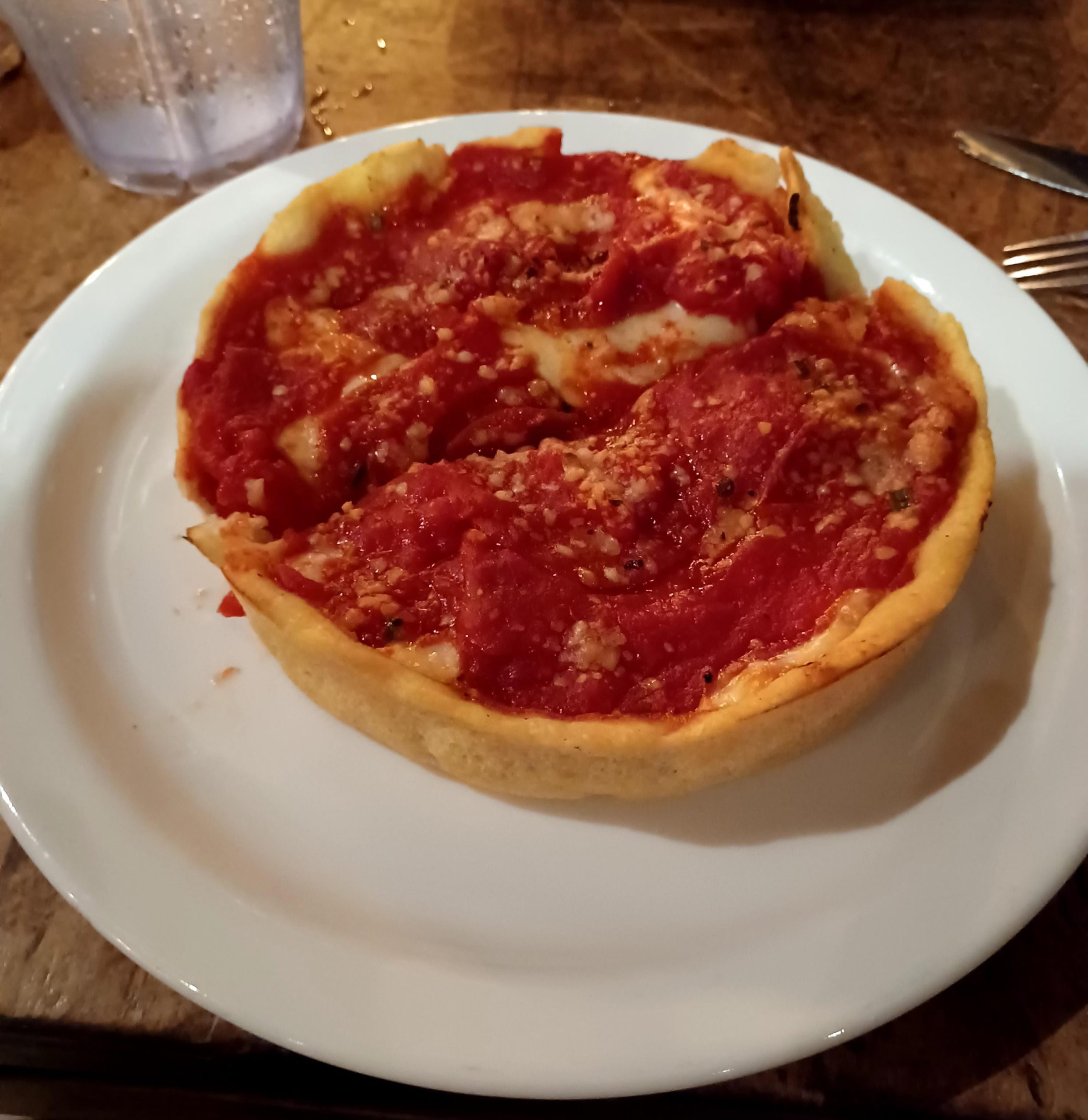 Deep dish pepperoni pizza at Lou Malnati's, Chicago - Dining and Cooking