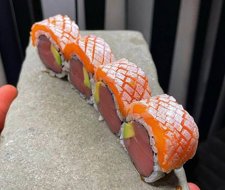 Sushi is a kind of Japanese food. The main ingredients are vinegar rice