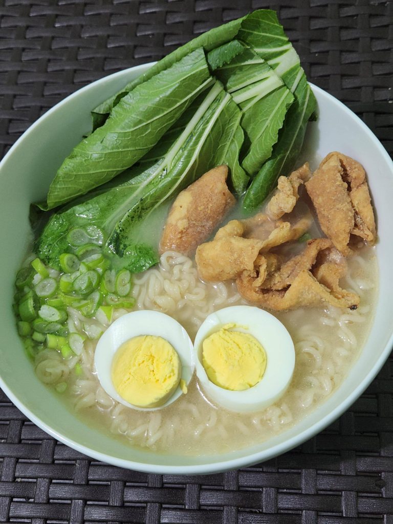 10-minute Instant Ramen (with pre-made ingredients)