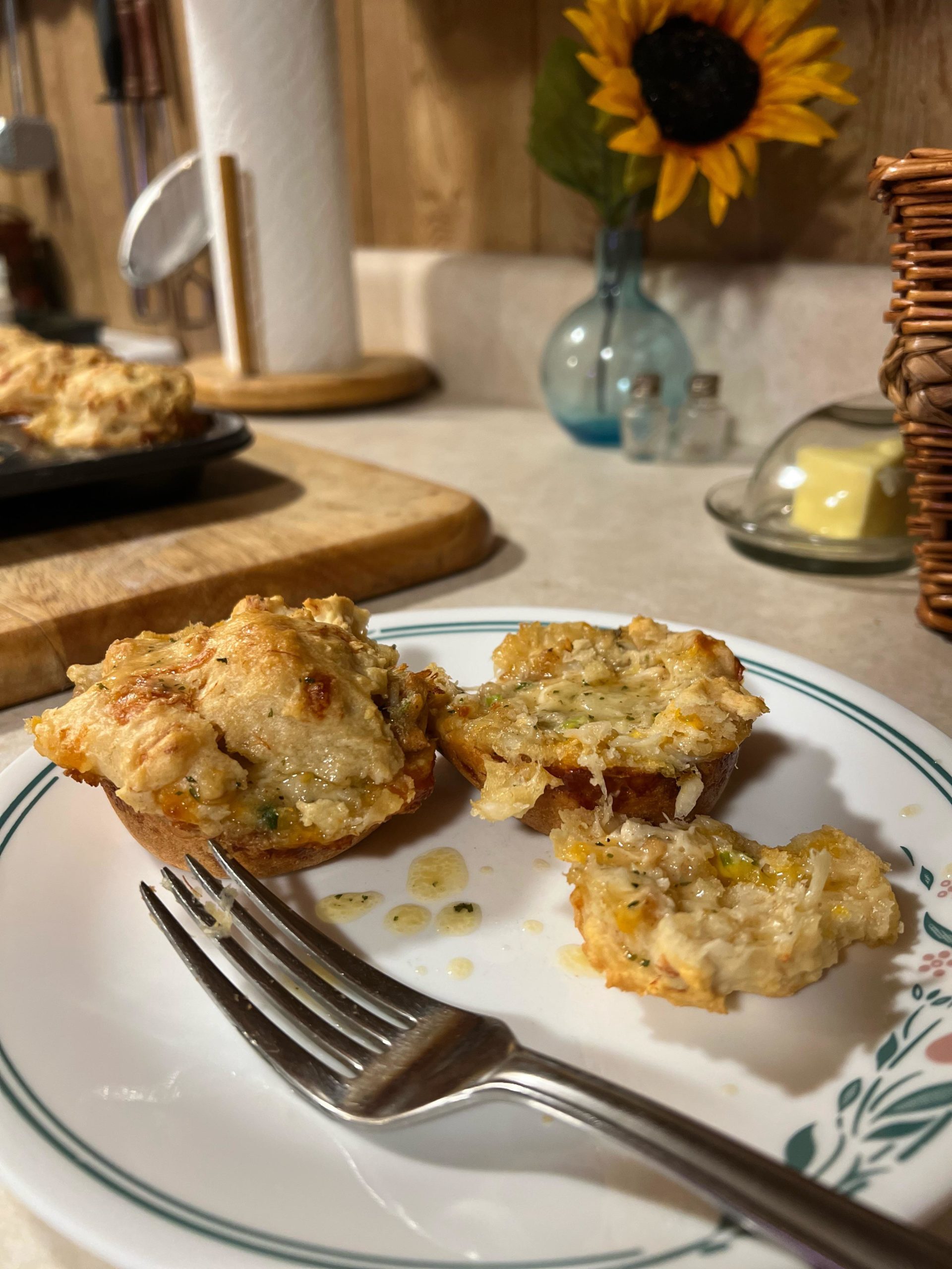 Cheddar Bay Lump Crab Biscuits Dining and Cooking