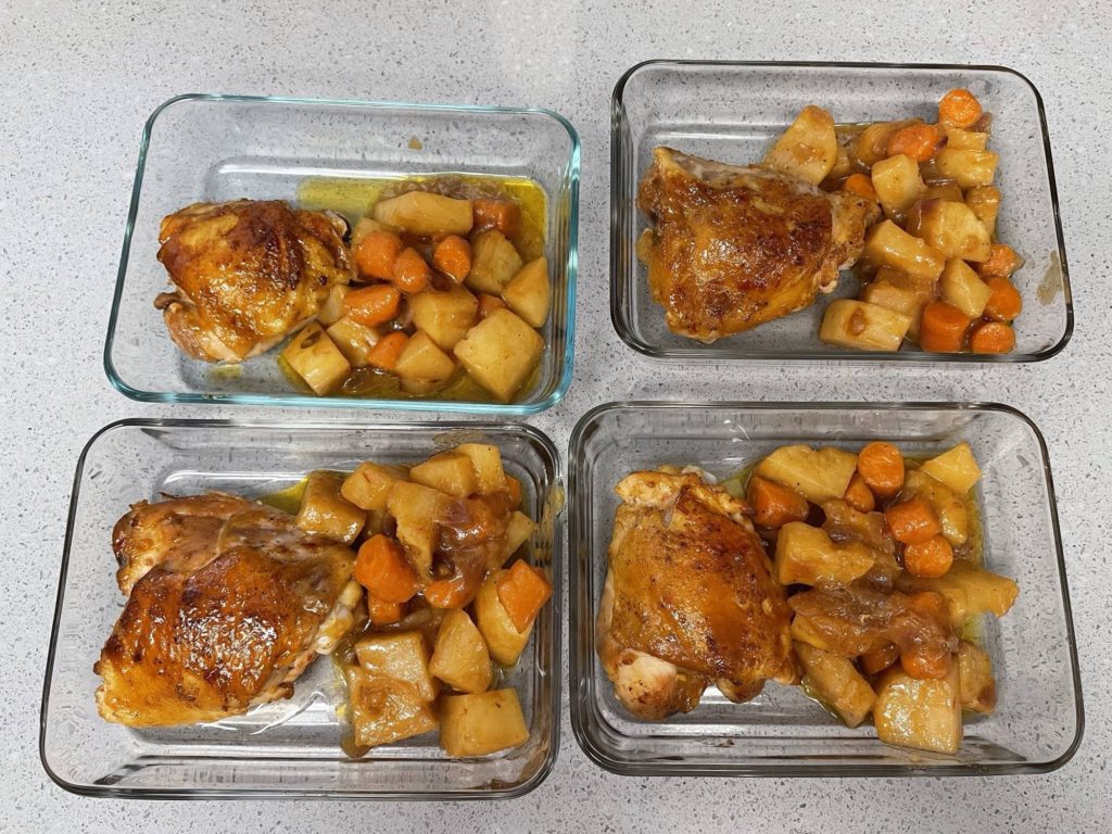 450 calorie dinner ready for a few meals, chicken and veg in a sweet chili sauce. A bit monochromatic but delicious.