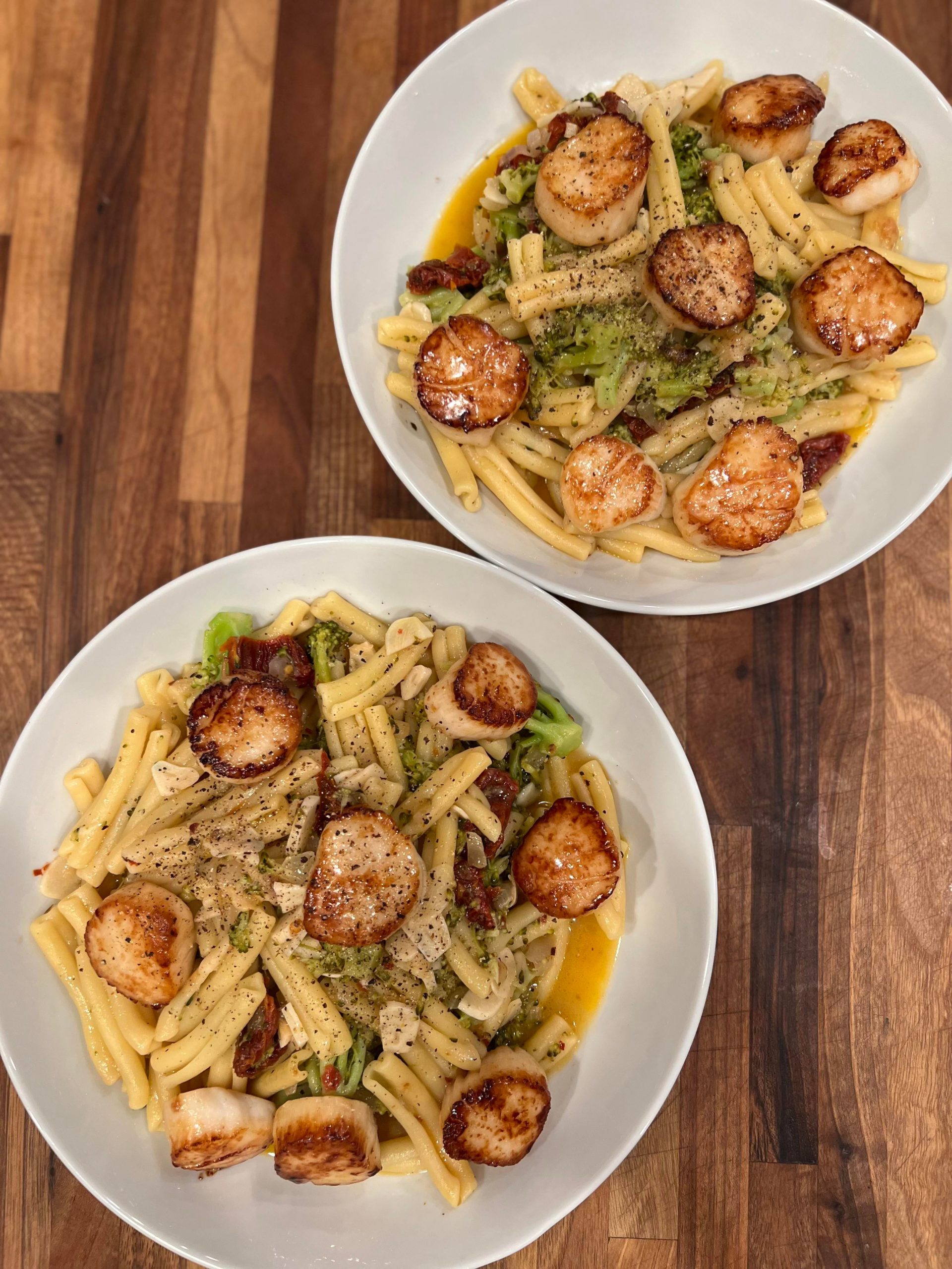 Seared Scallops over Cavatelli & Broccoli 👌🏼 Dining and Cooking