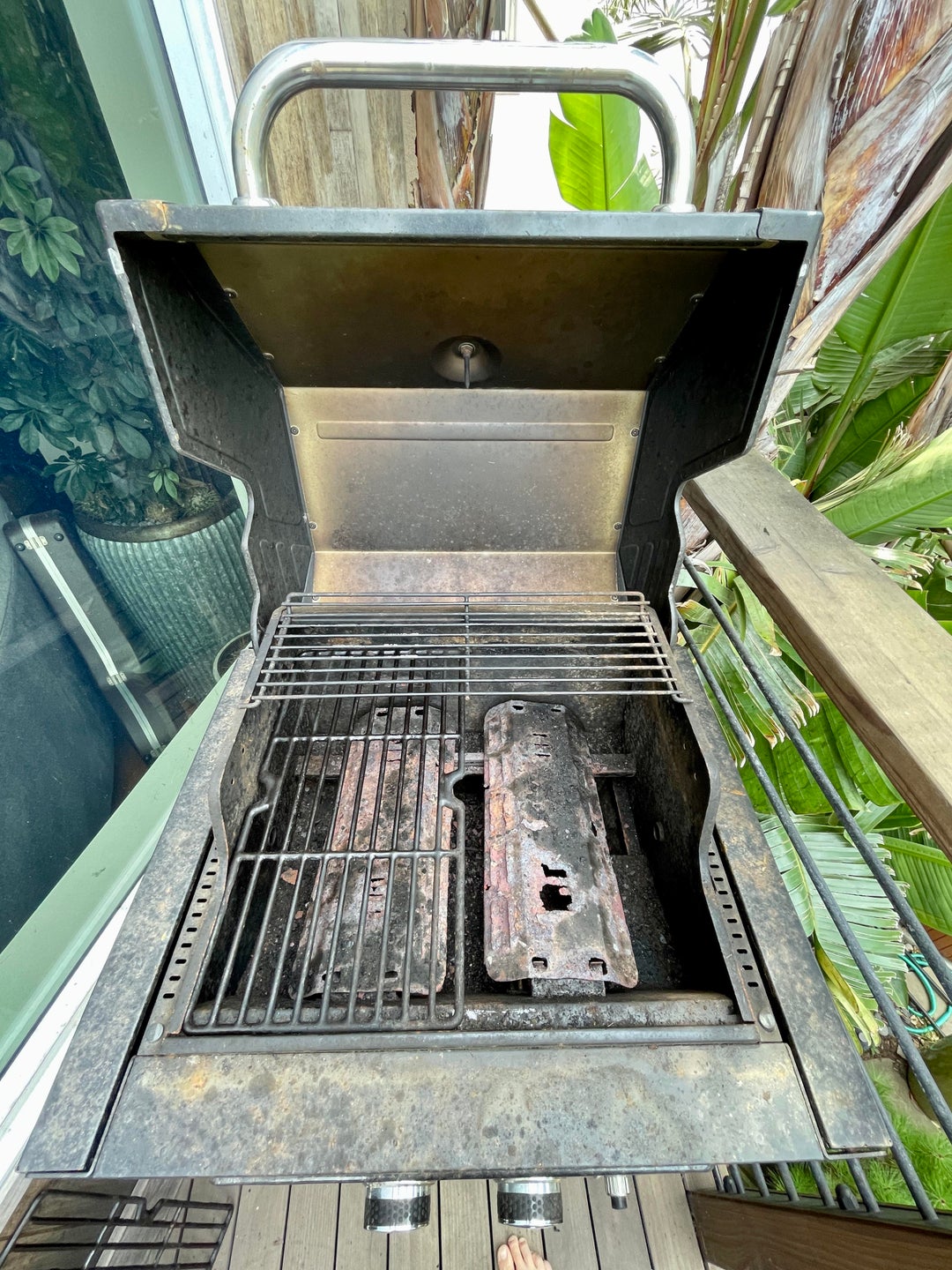 Update before and after of grill with rustedout heat shields and