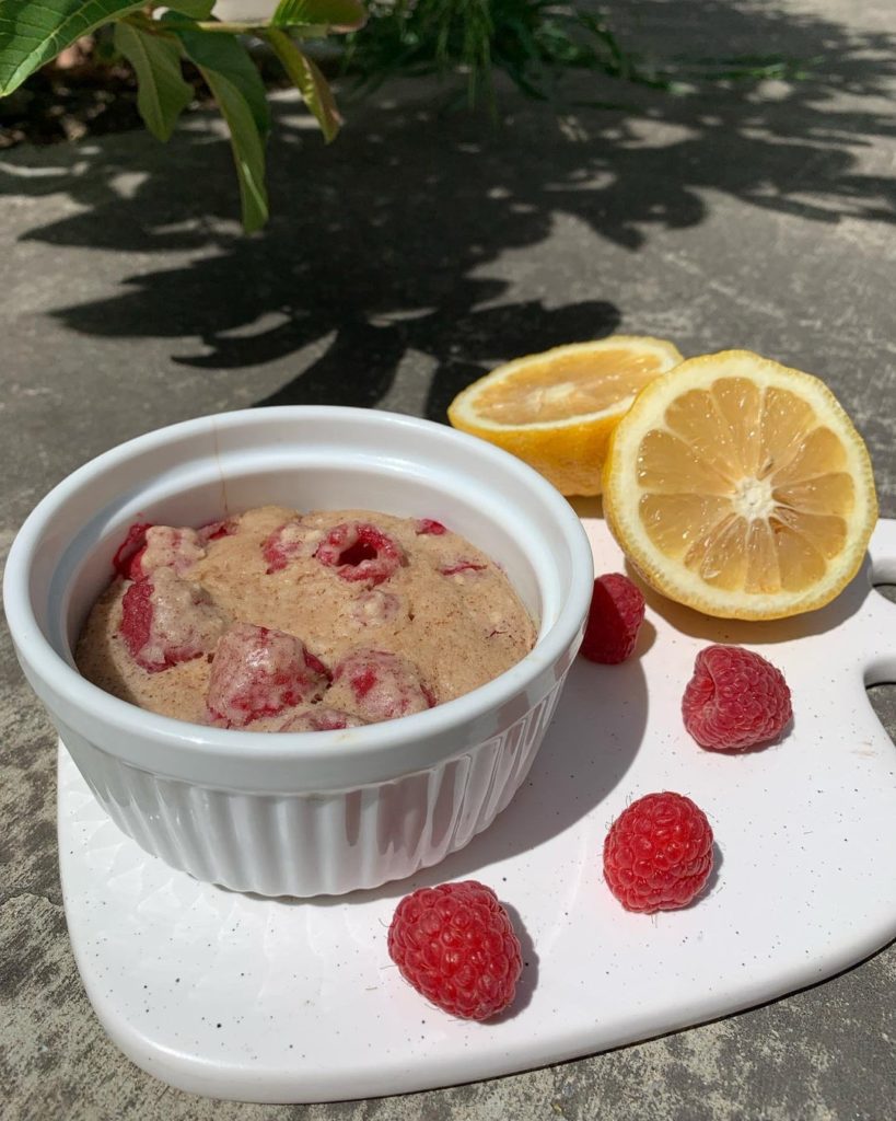 (120 cal) raspberry cobbler