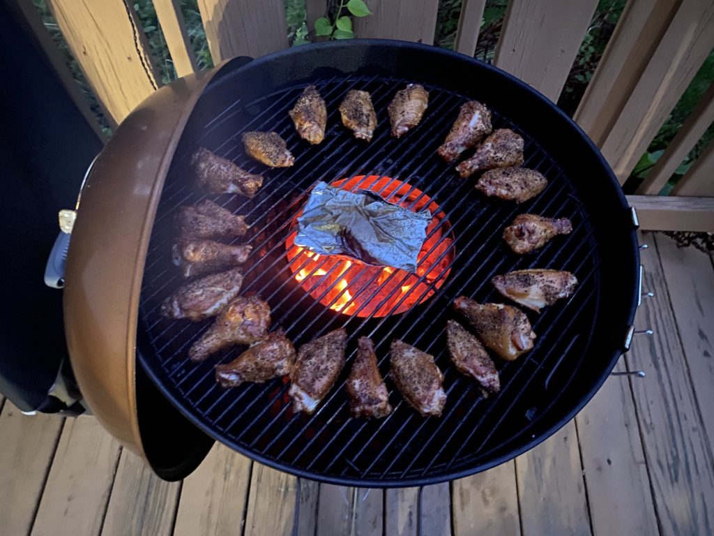 Smoked wings with the Weber / Vortex, three different flavors to choose from.