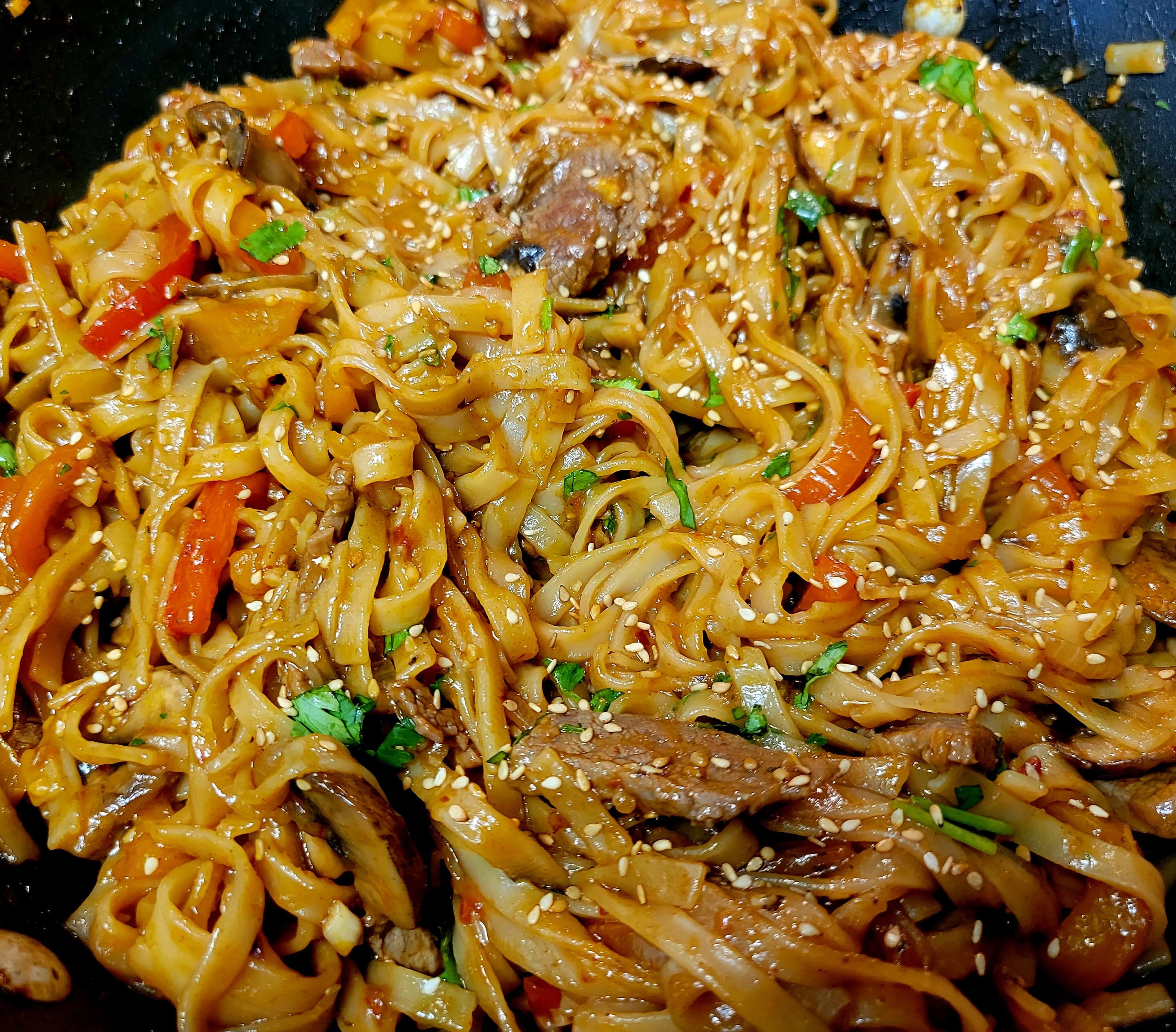 Spicy Korean Beef Noodle Stir fry - Dining and Cooking
